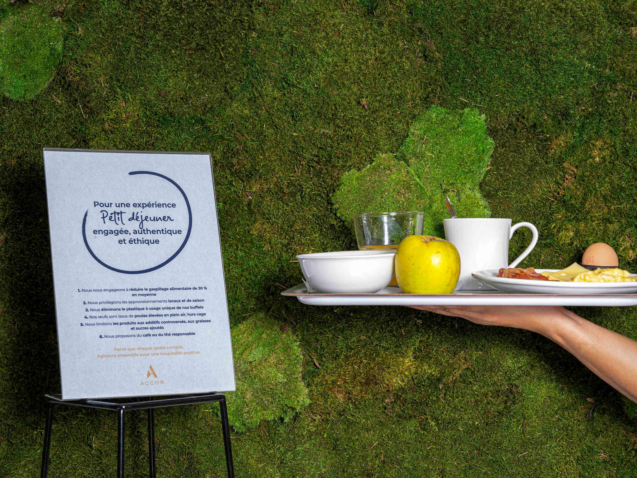 Photo - ibis Paris Pantin Eglise