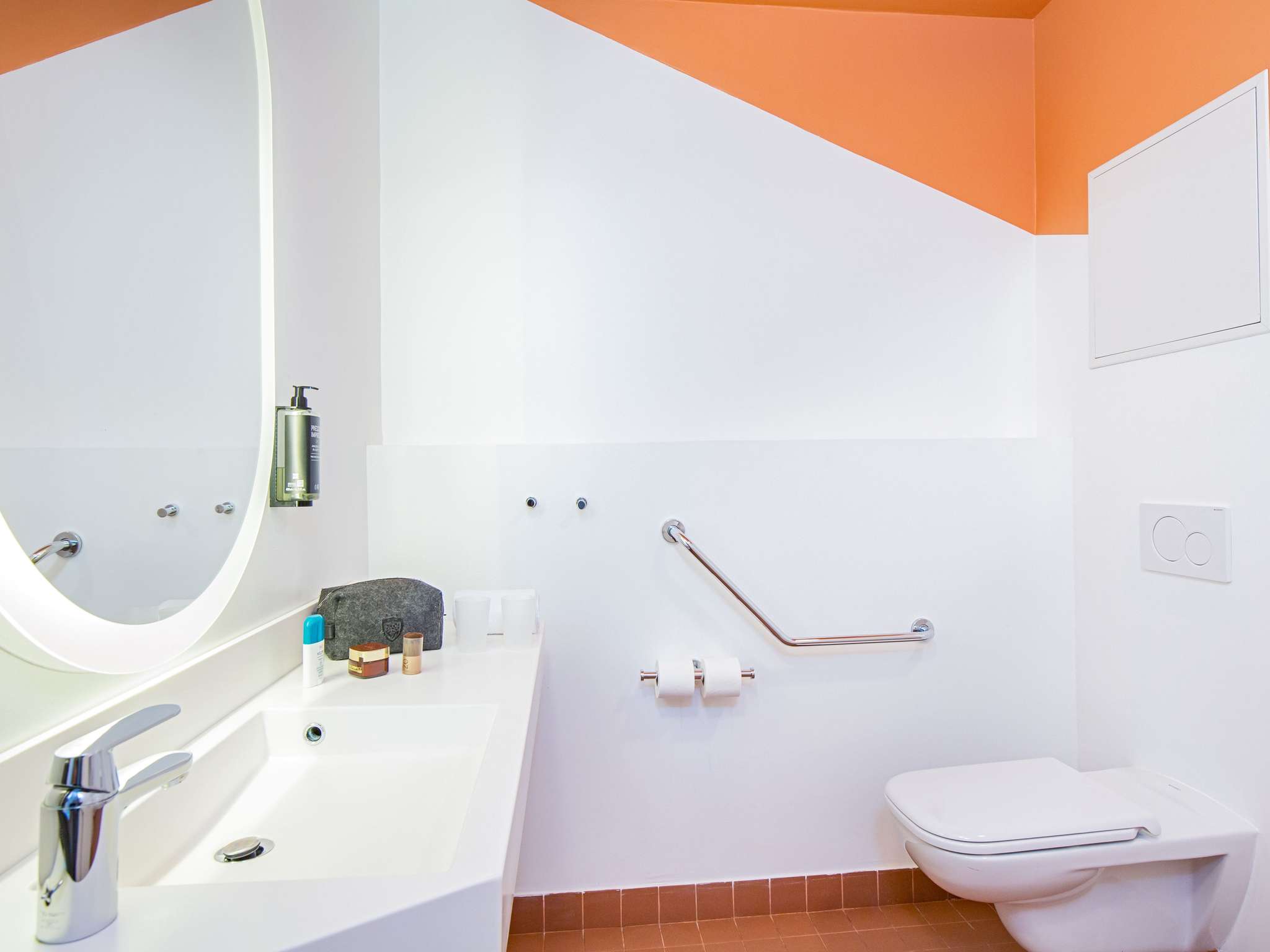 Foto - ibis Styles Toulon Centre Port