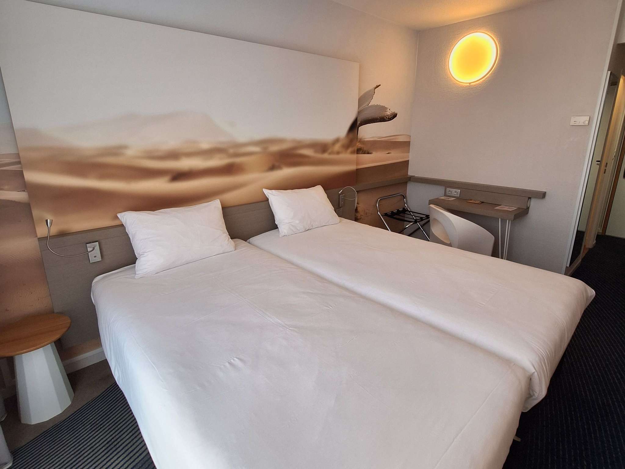 Photo - ibis Styles Toulon Centre Port
