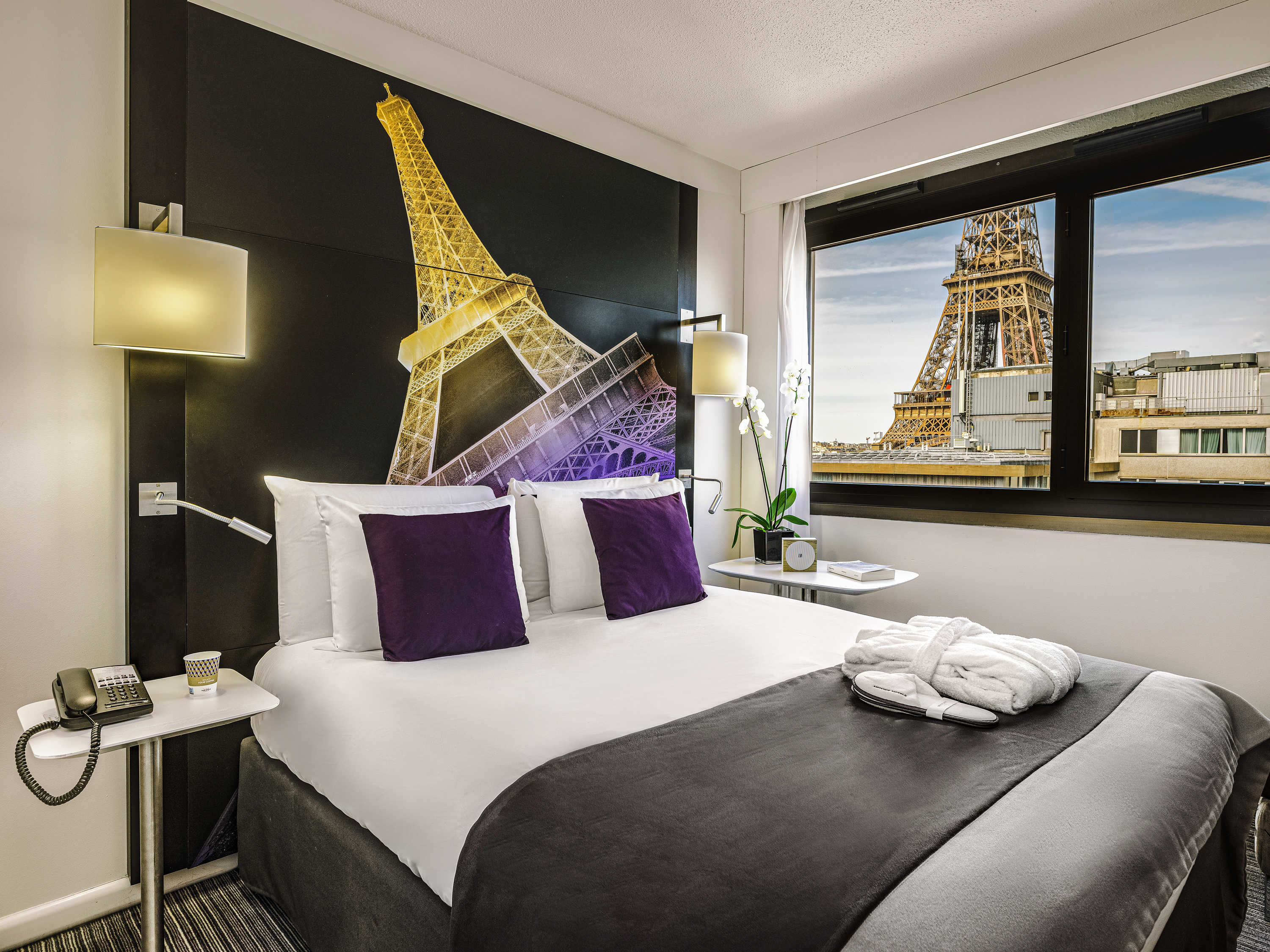 Chambre Privilège, étages supérieurs - vue Tour Eiffel - 1 lit double — photo 1