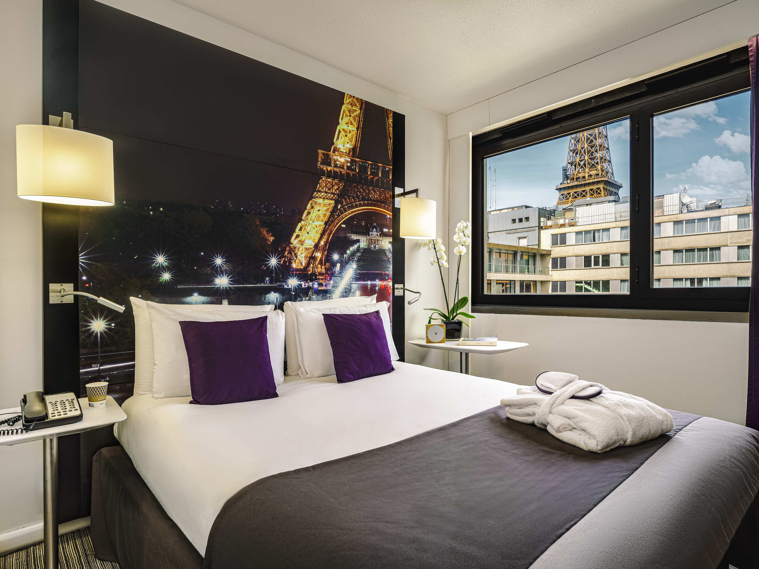 Chambre Privilège, étages supérieurs - vue Tour Eiffel - 1 lit double — photo 2