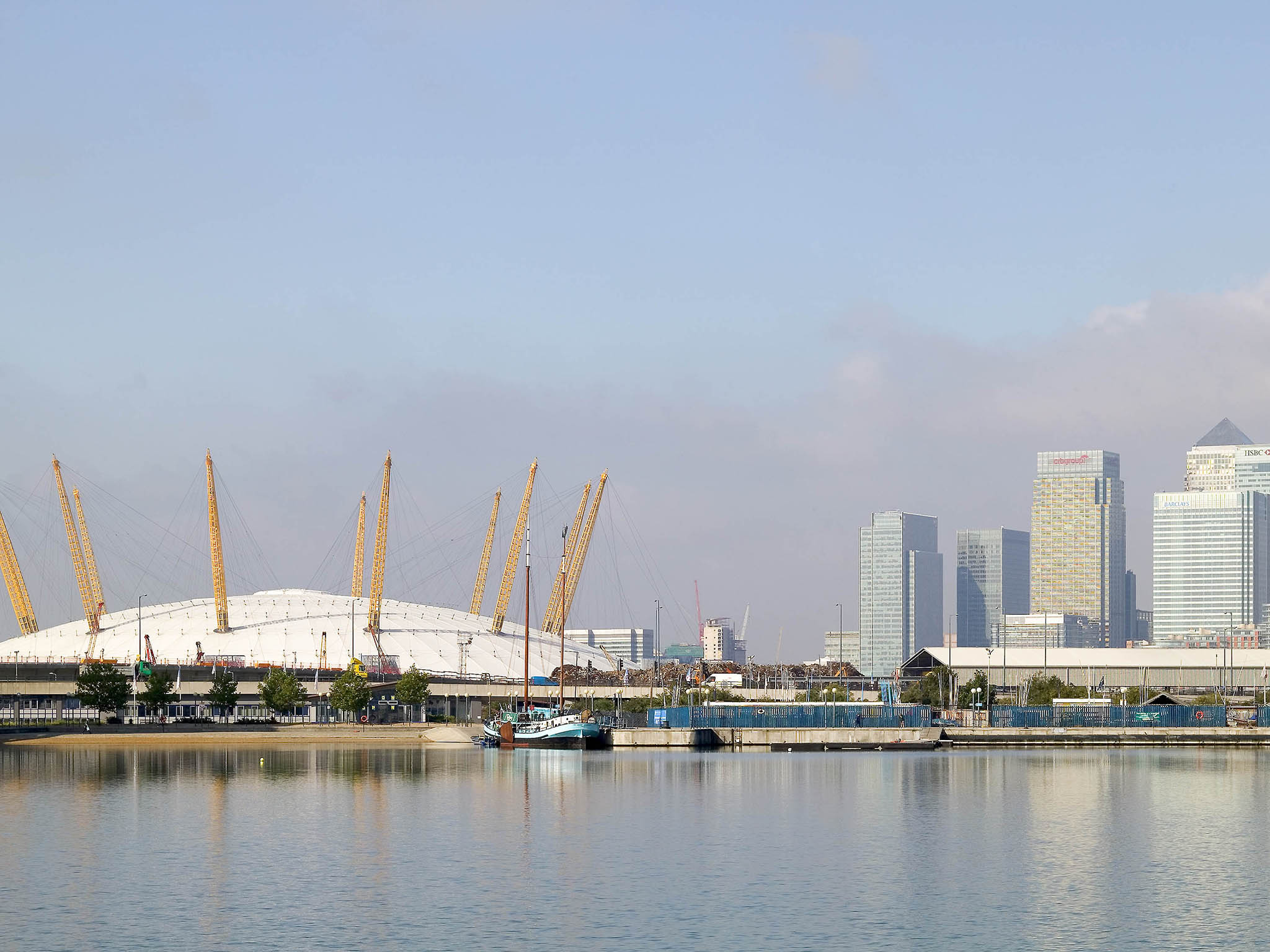 Photo - ibis London Docklands Canary Wharf