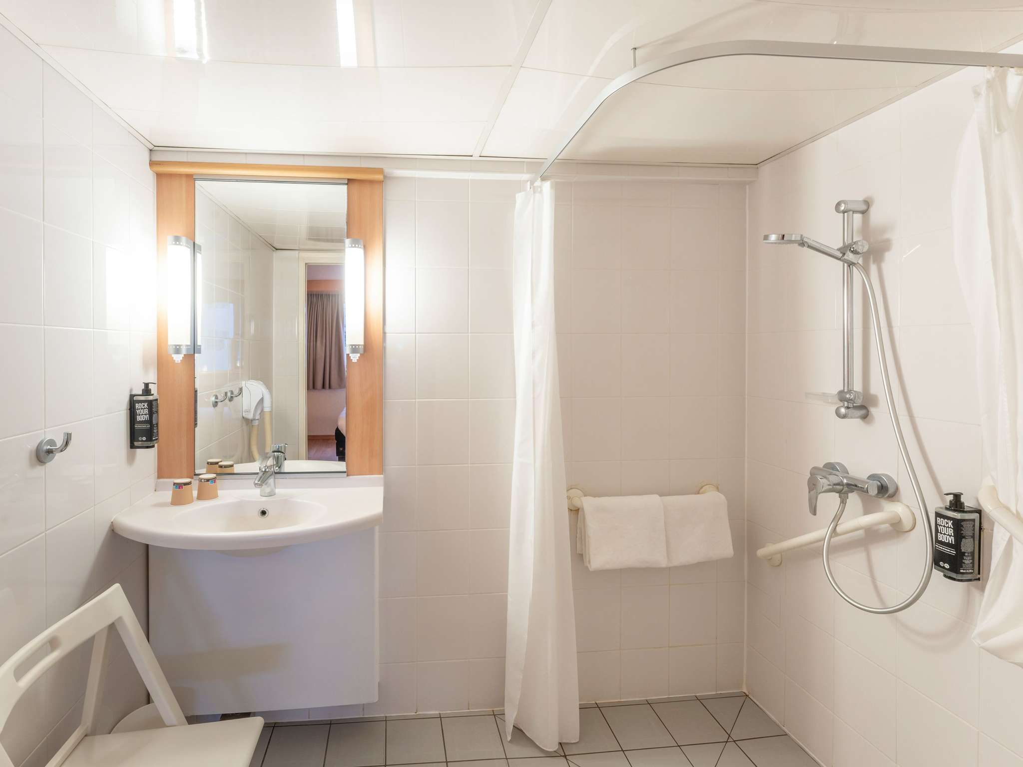 Photo - ibis Paris 17 Clichy-Batignolles