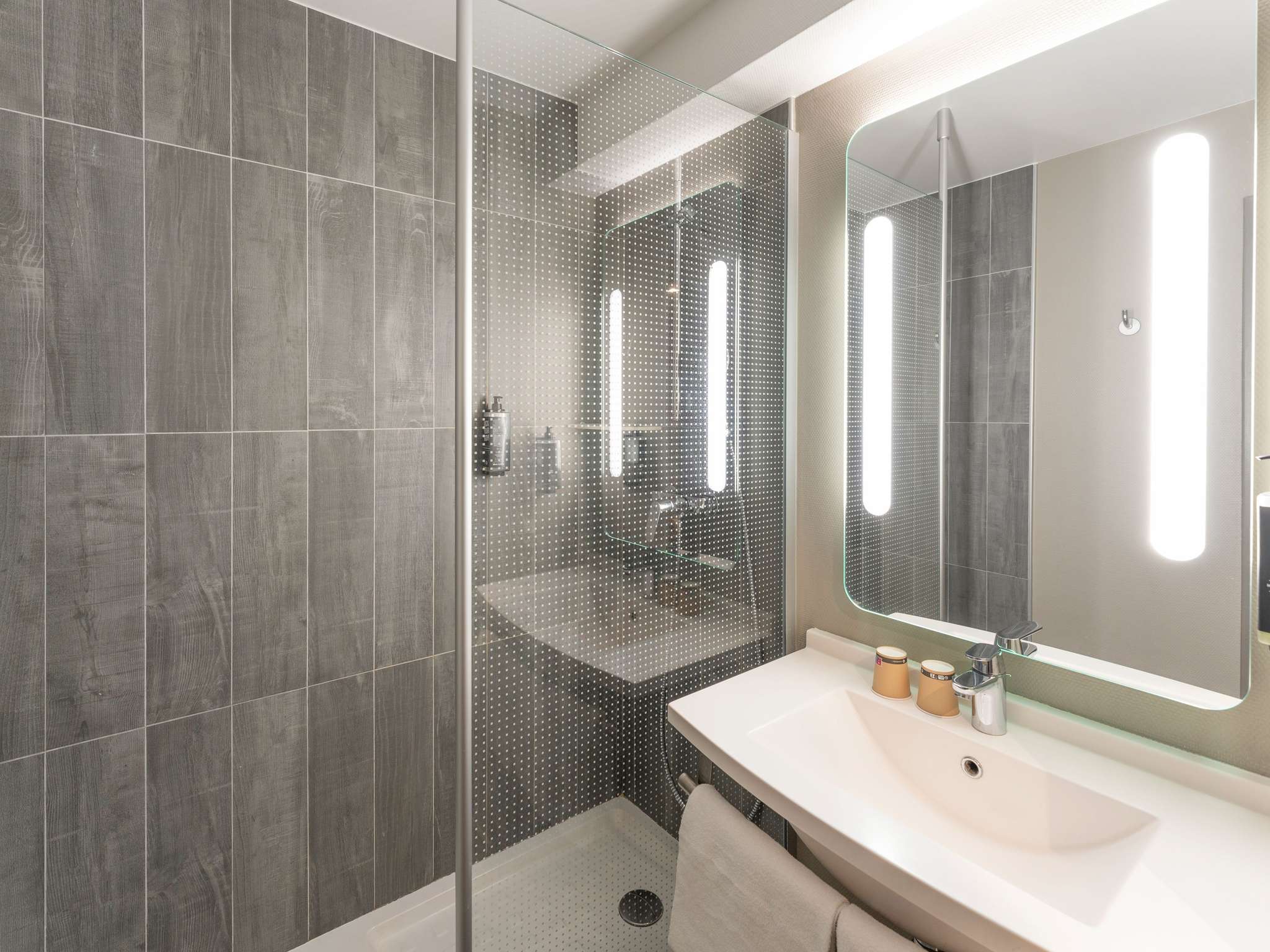 Photo - ibis Paris 17 Clichy-Batignolles