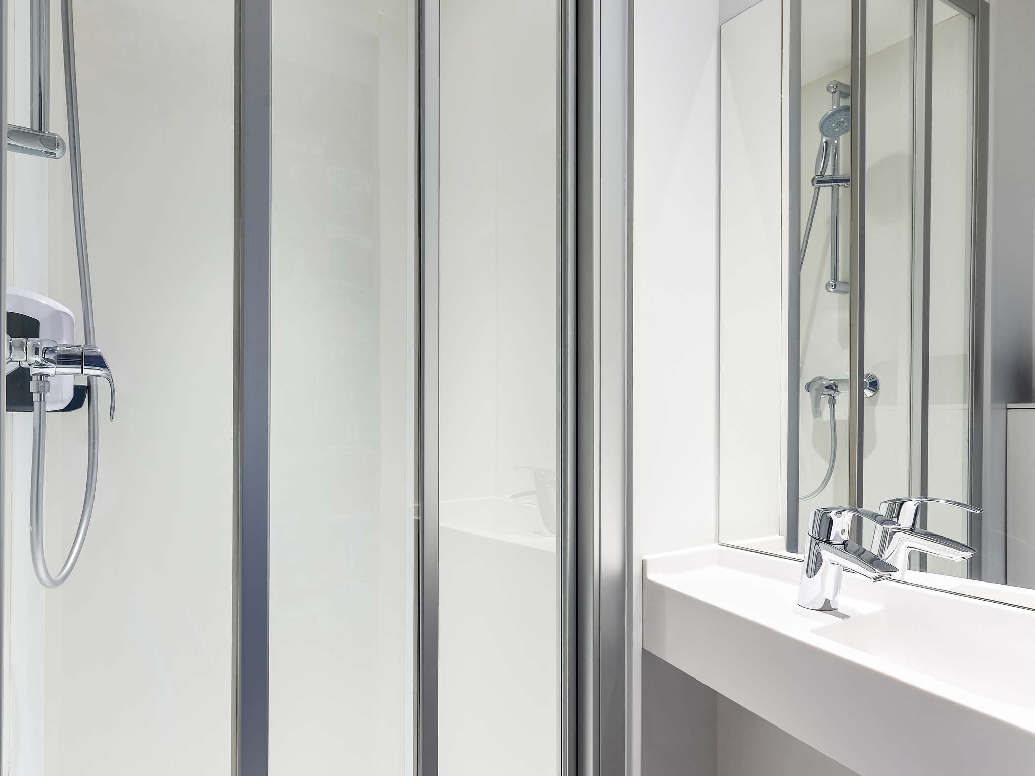 Photo - hotelF1 Lyon Sud Oullins Rénové