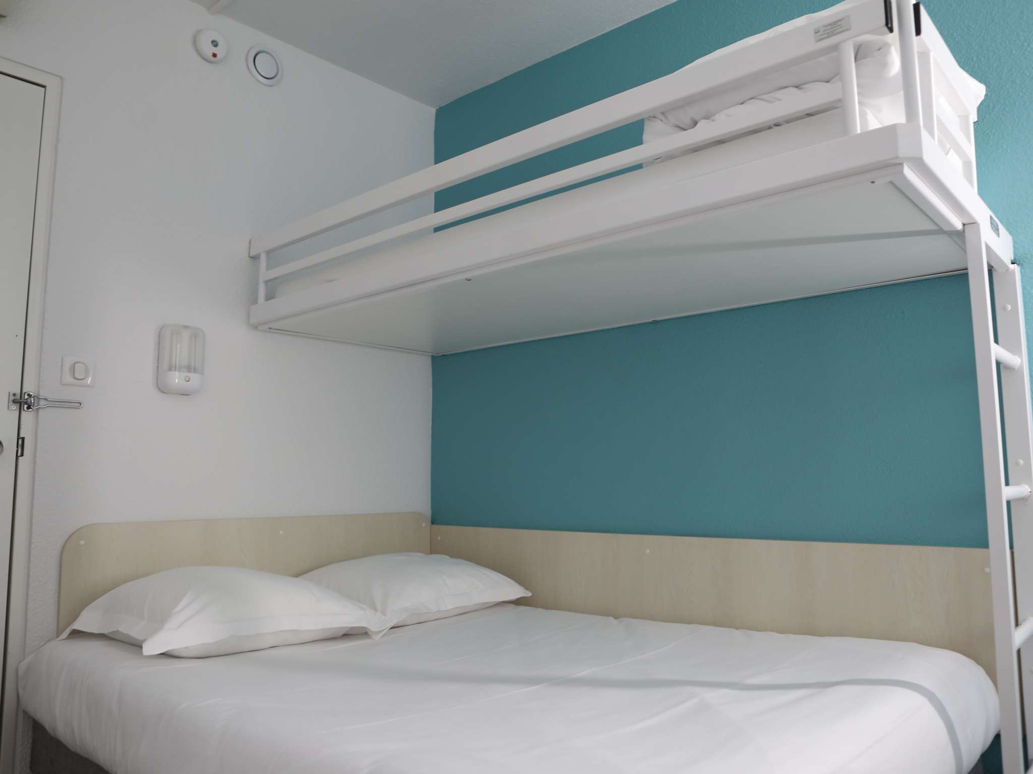 Foto - hotelF1 Orange Centre Echangeur A7 A9