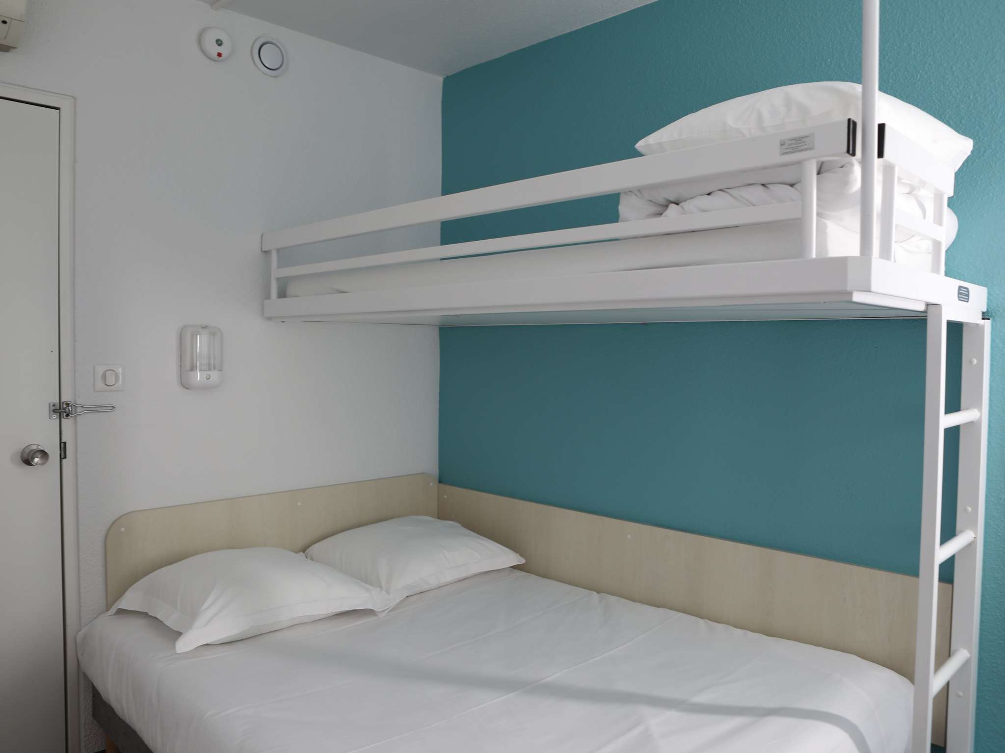 Foto - hotelF1 Orange Centre Echangeur A7 A9