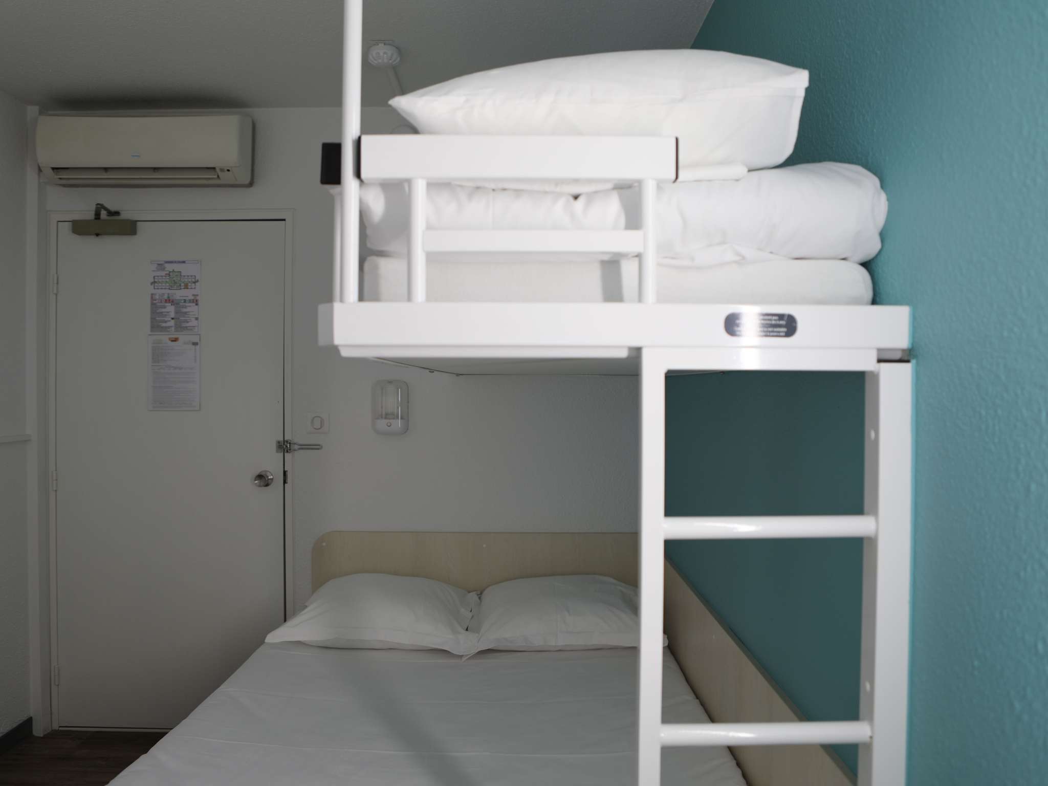 Foto - hotelF1 Orange Centre Echangeur A7 A9