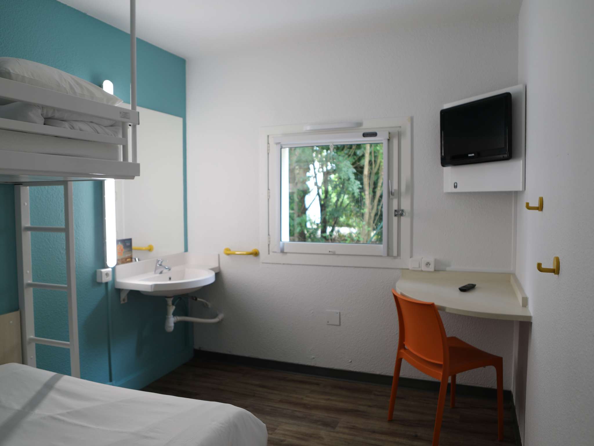 Foto - hotelF1 Orange Centre Echangeur A7 A9