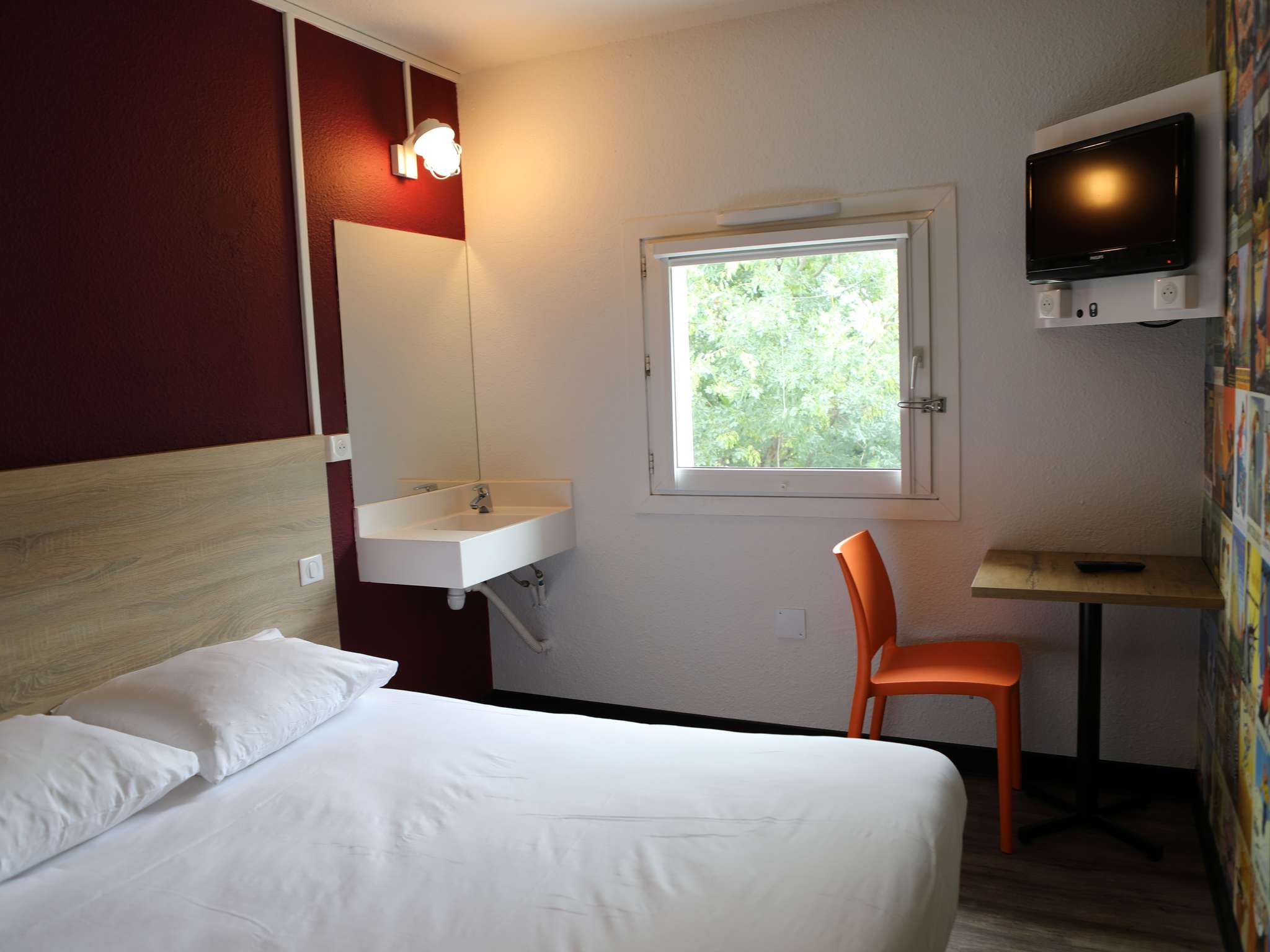 Foto - hotelF1 Orange Centre Echangeur A7 A9