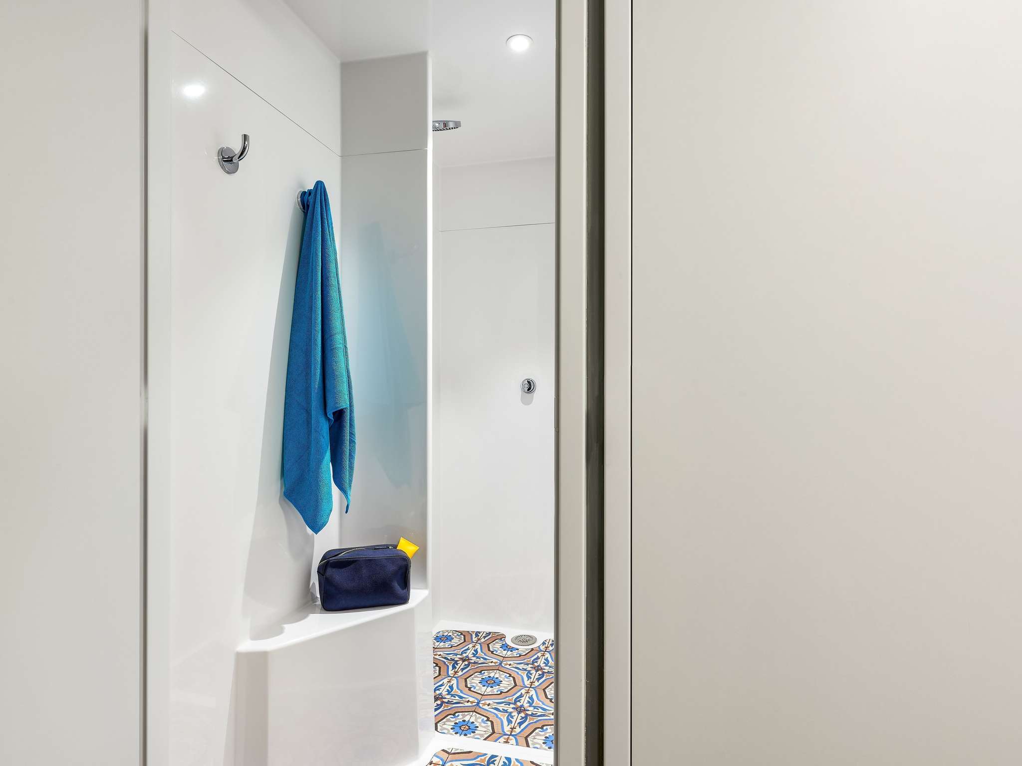 Photo - hotelF1 Chilly Mazarin les Champarts