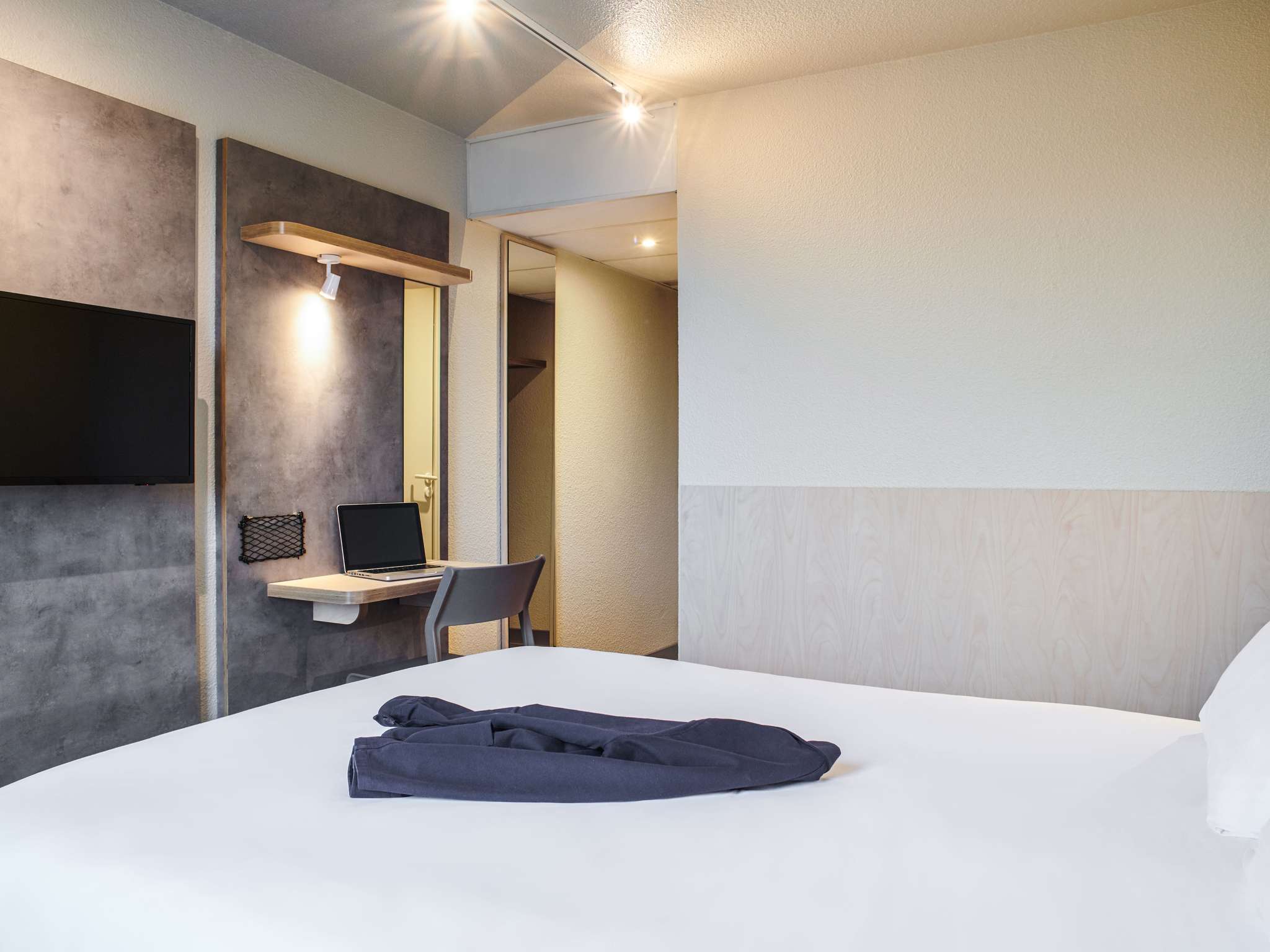 Foto - Hôtel Ibis Budget Nantes Ouest Atlantis Couëron