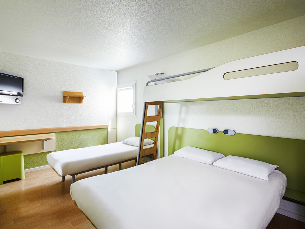 ibis budget Chartres - Image 1