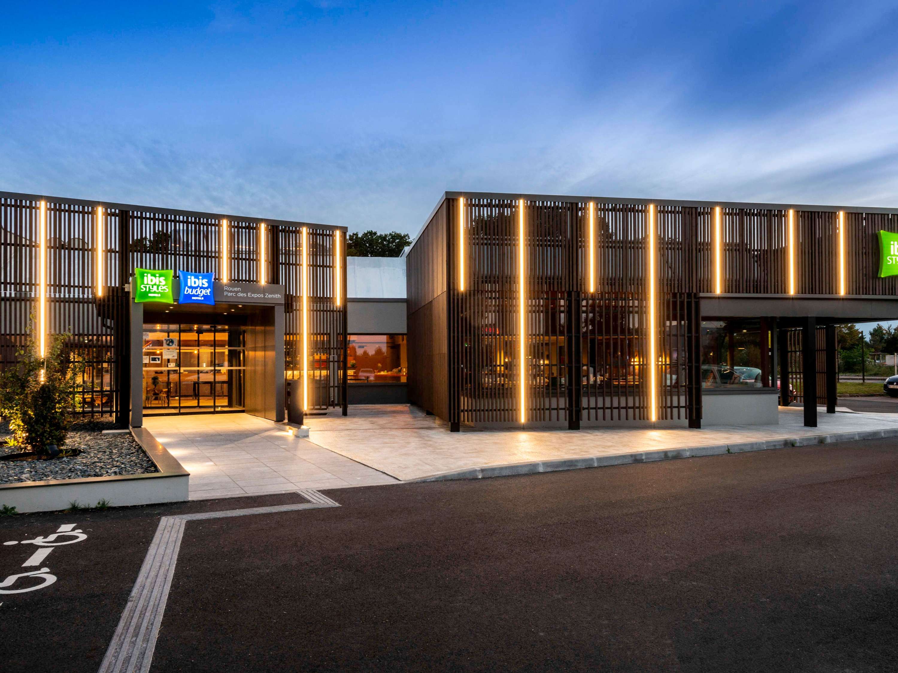 鲁昂南 Zénith 宜必思快捷酒店