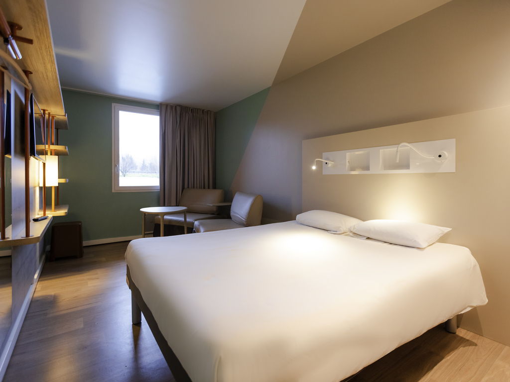 ibis budget Albertville - Image 1