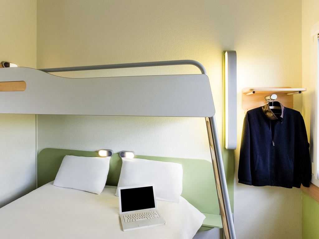 ibis budget Lyon Saint-Genis-Laval - Image 1