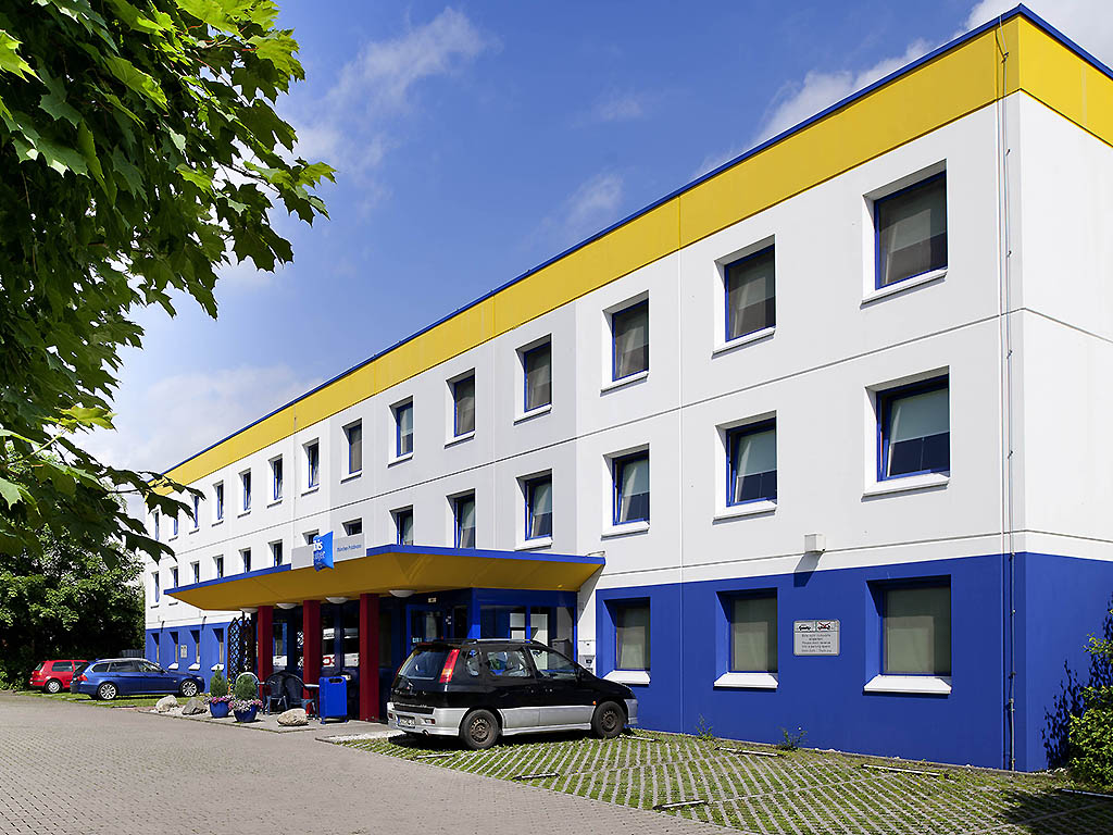 ibis budget Muenchen Putzbrunn - Image 1