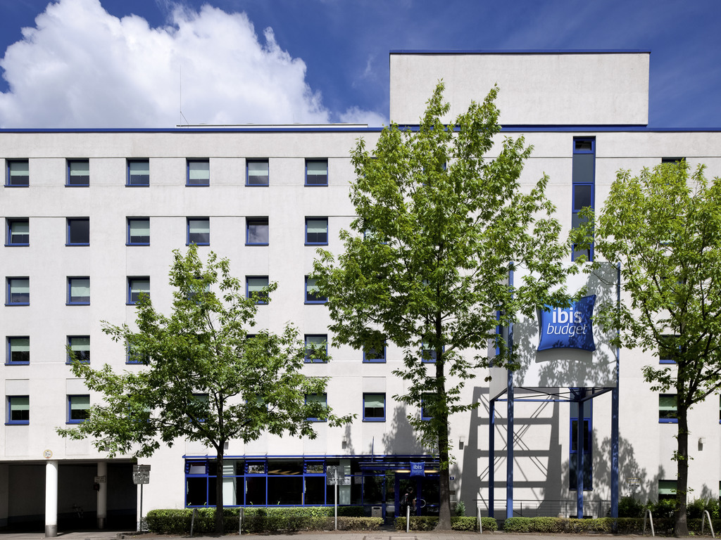 ibis budget Hamburg Altona - Image 2