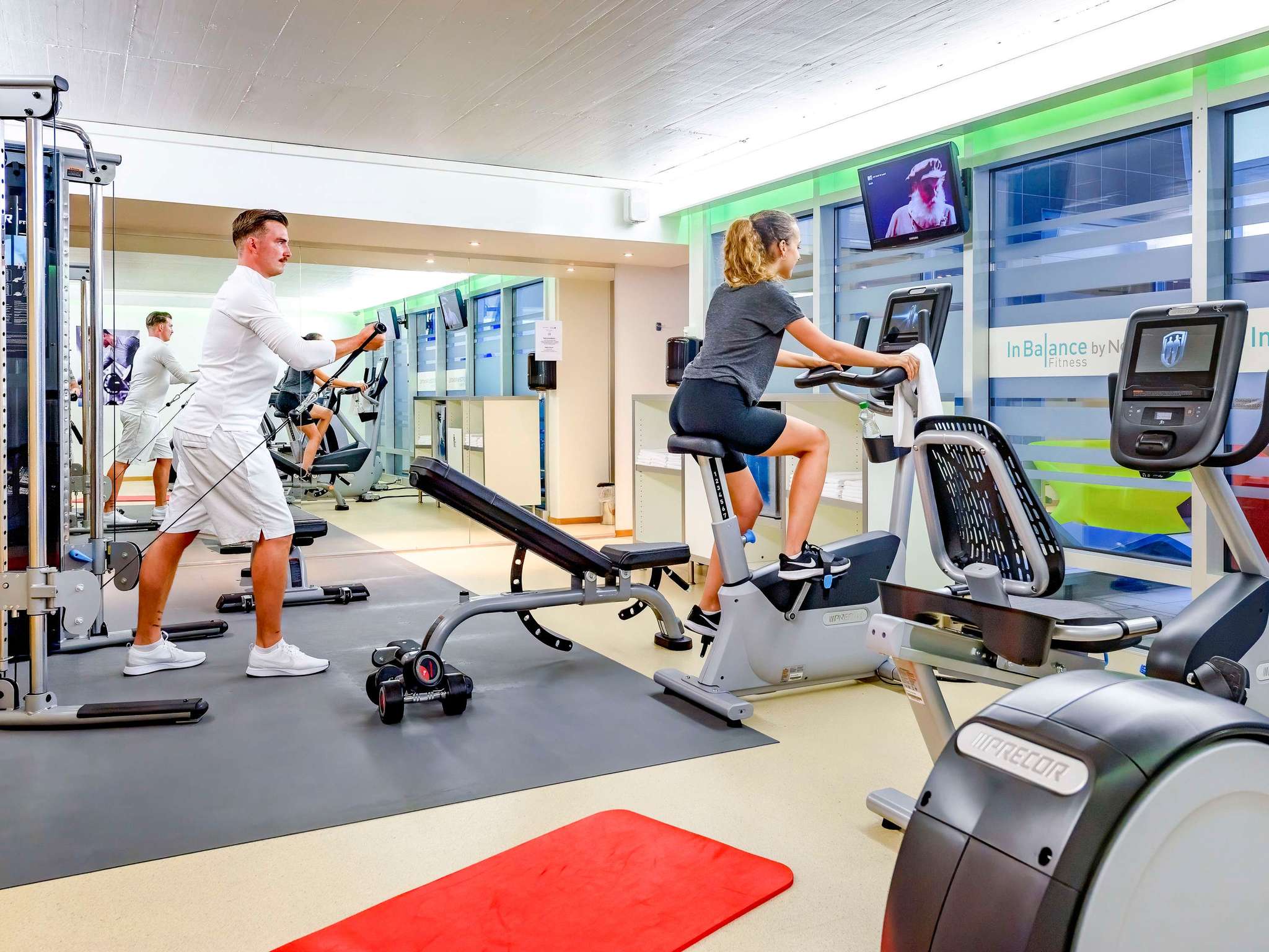 Photo - Novotel Zurich City West