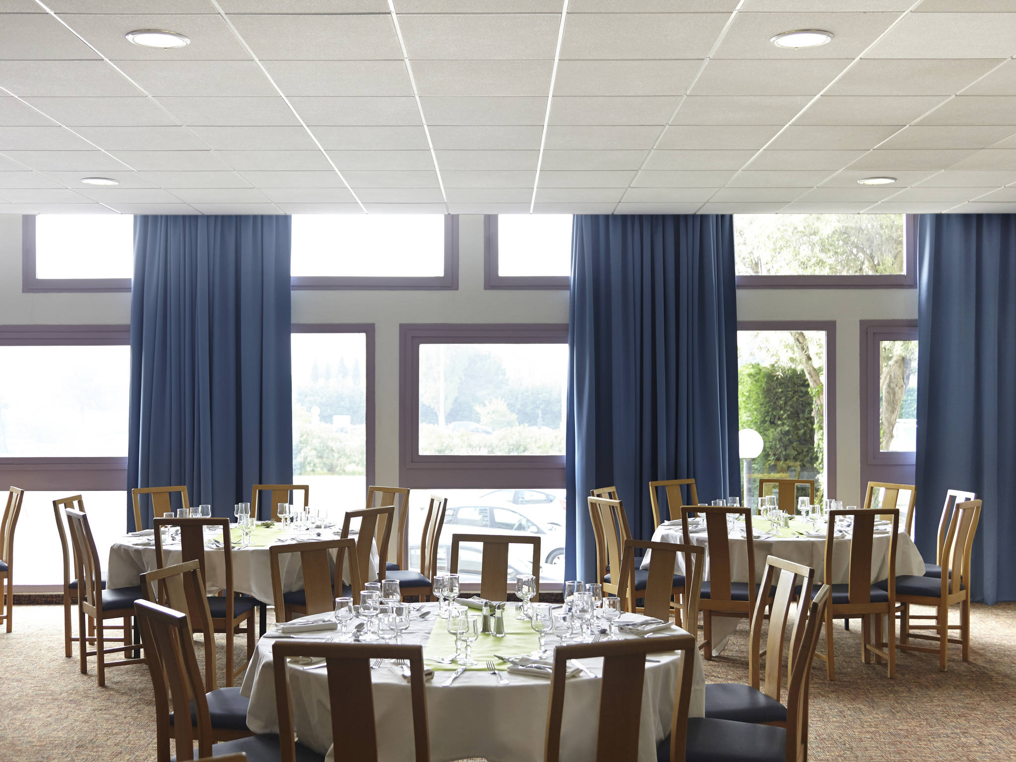 Photo - ibis Styles Arles Palais des Congrès