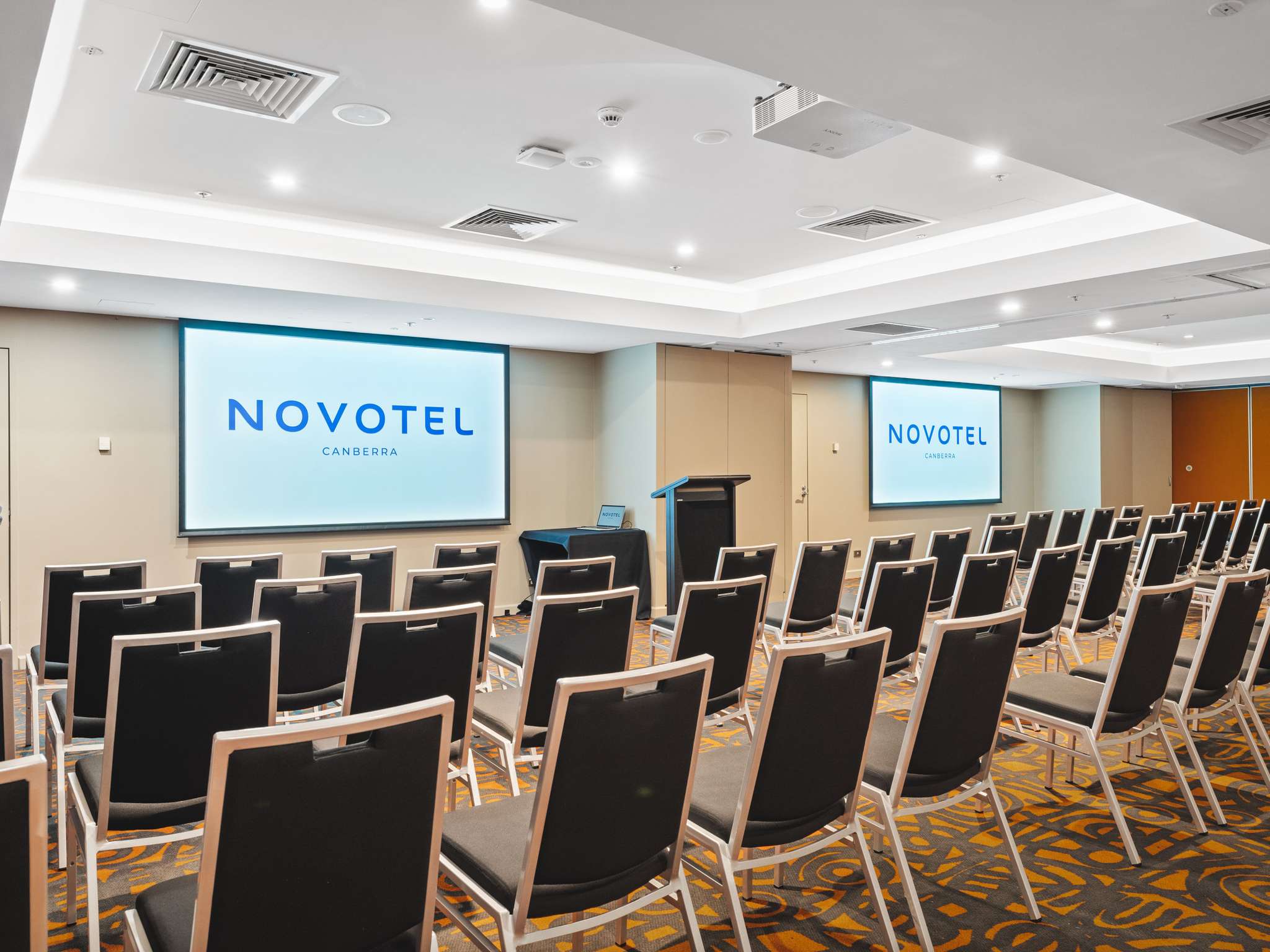 Foto - Novotel Canberra