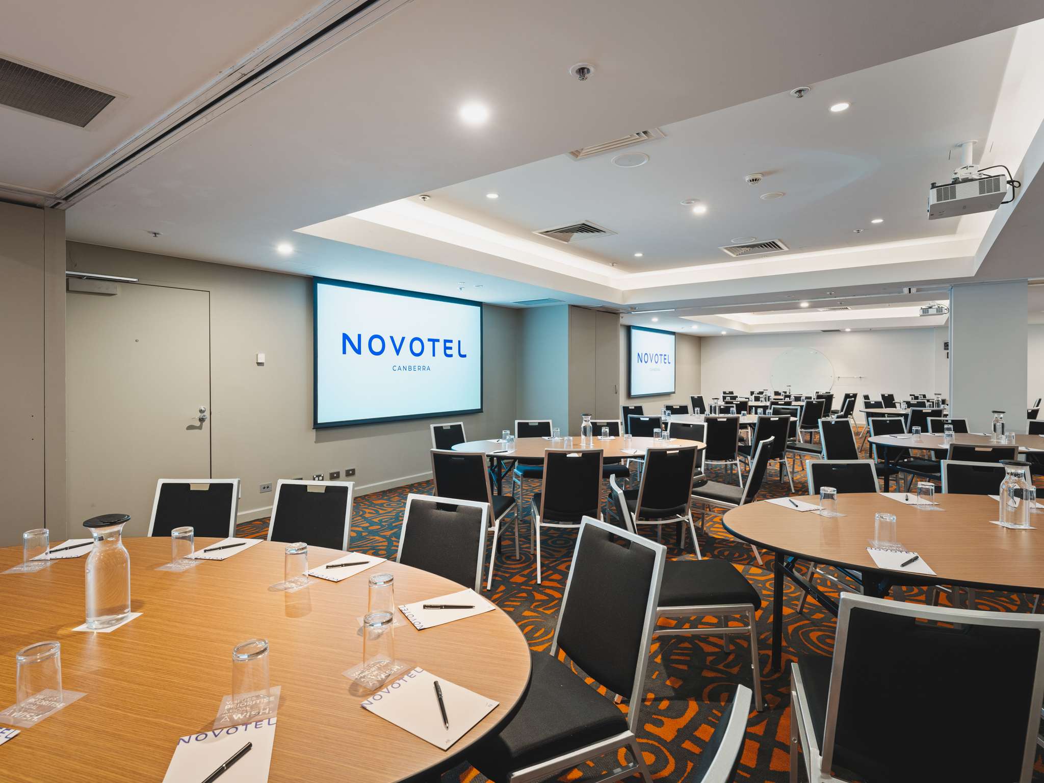 Foto - Novotel Canberra