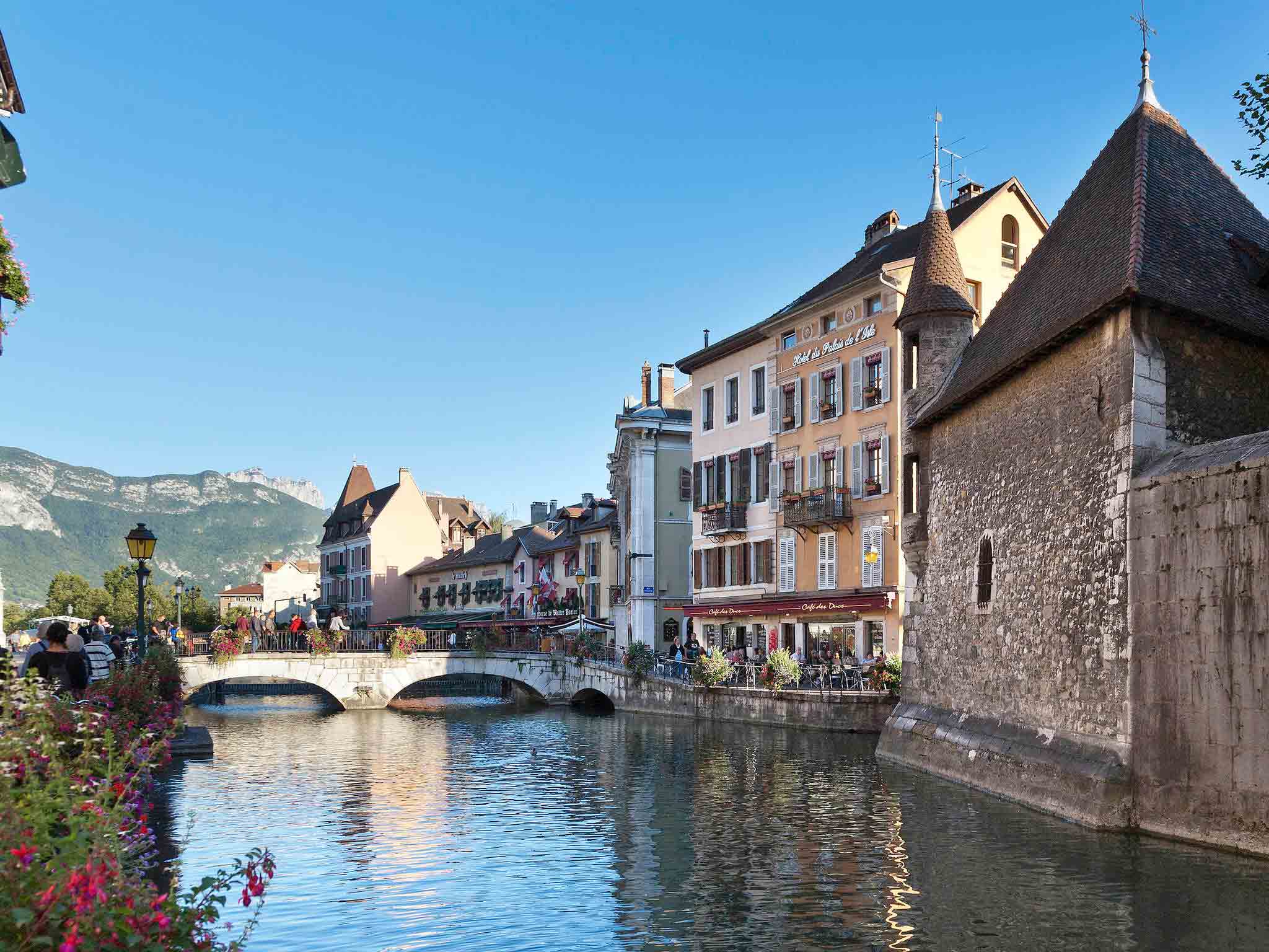 Hotel In Annecy Mercure Centre Destination Mercure Annecy Centre Hotel