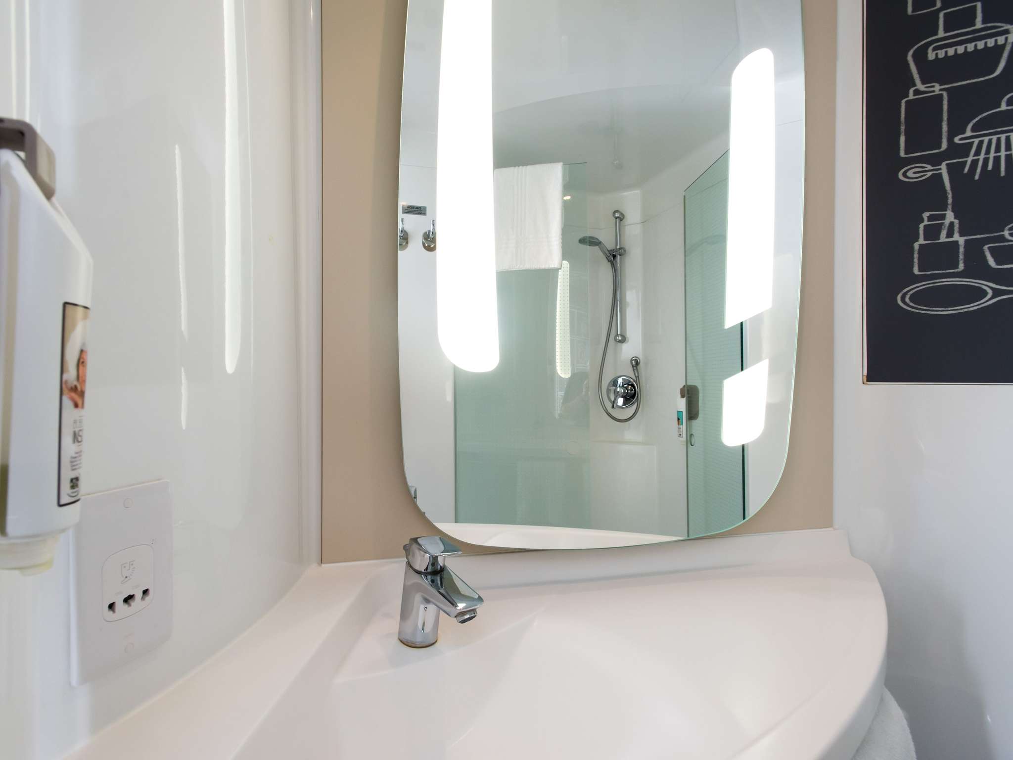 Photo - Ibis Sheffield City