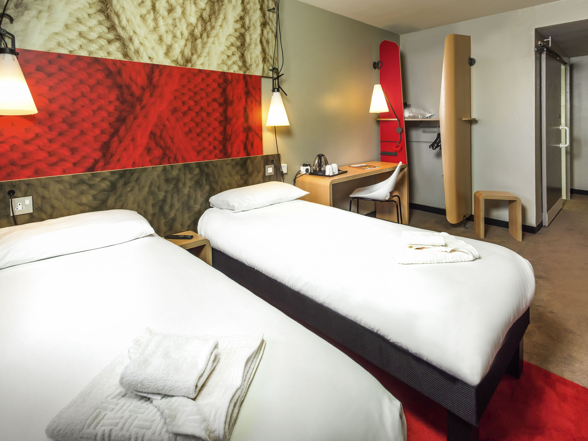 Photo - Ibis Sheffield City