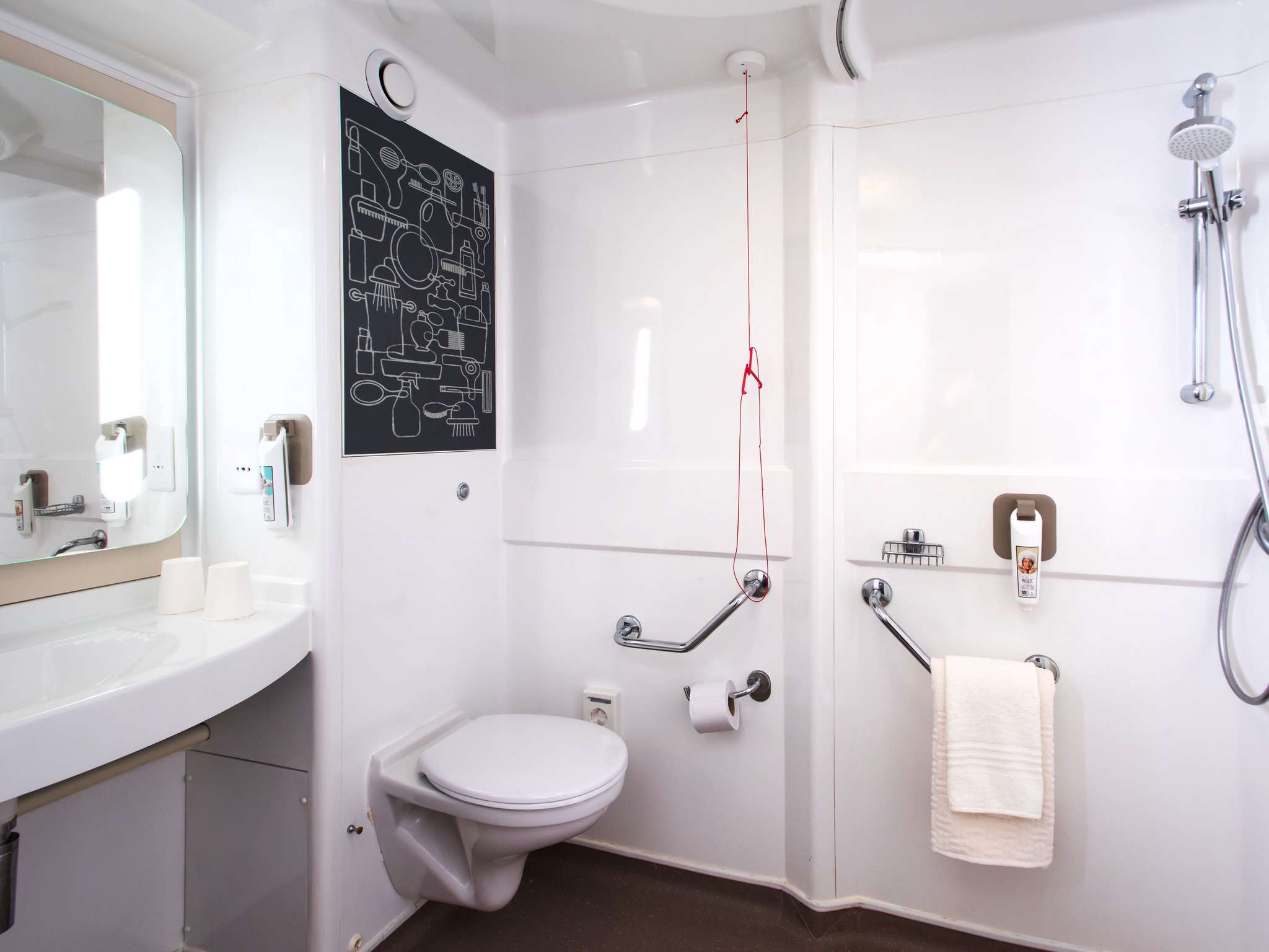 Photo - Ibis Sheffield City