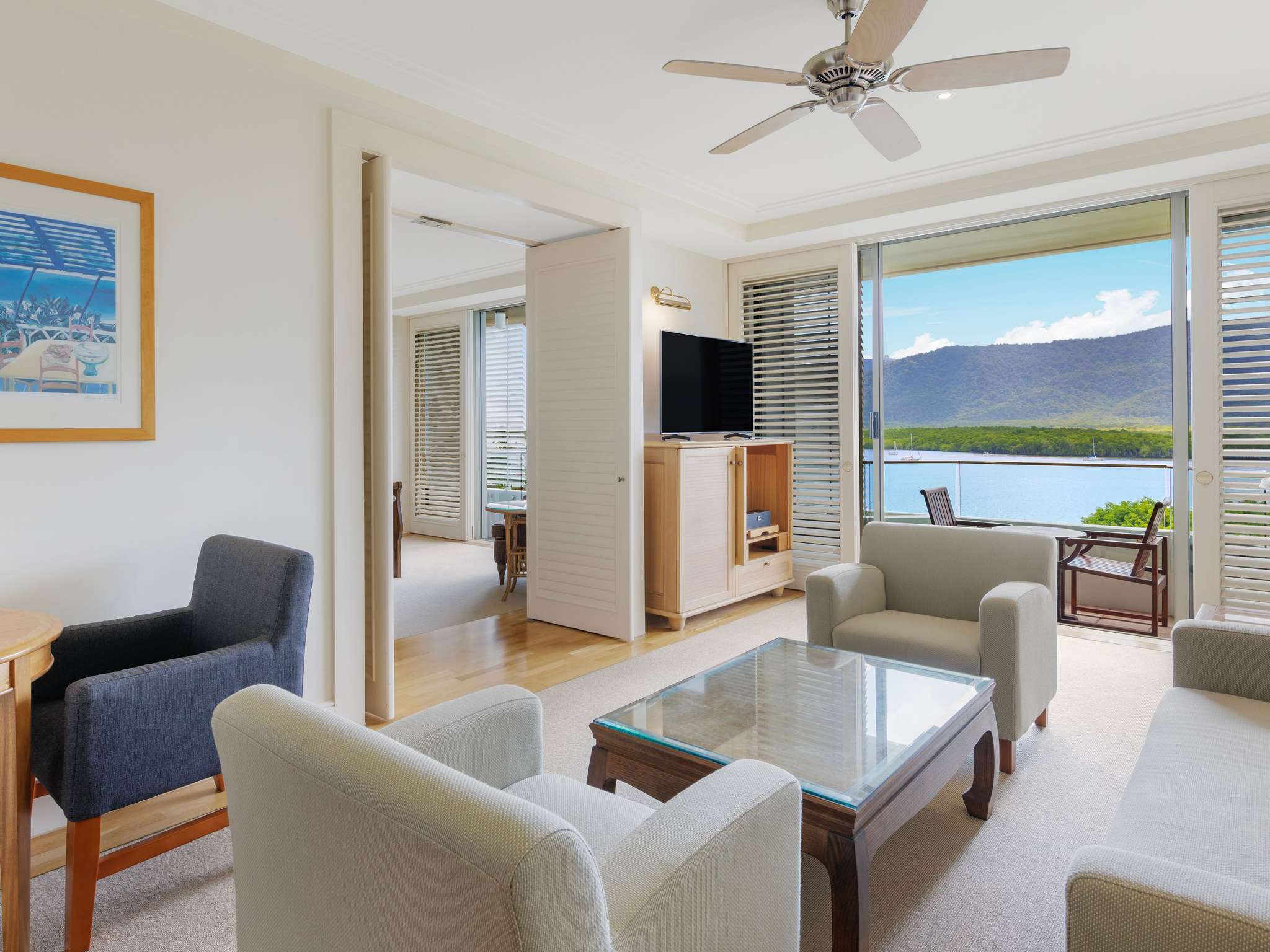 Photo - Pullman Reef Hotel Casino