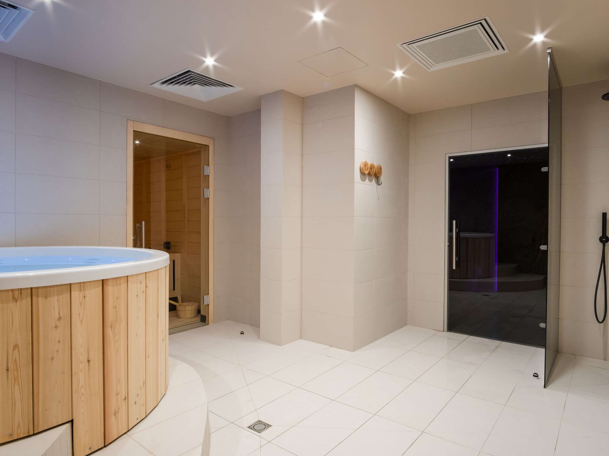 Photo - Mercure Saint-Lary