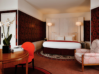 Junior Suite Rotonde, 1 king-size bed, view of Place de la République