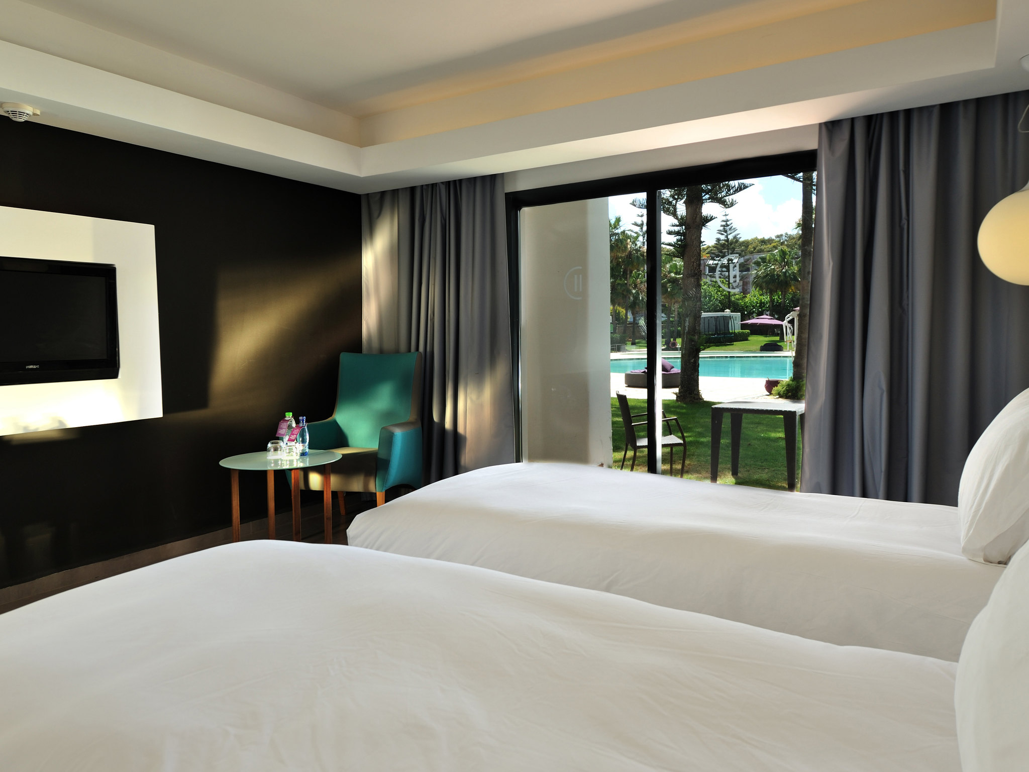 Superior view перевод. Pool view в отеле. Зал Камелия Пуллман. Отель Пульман Мальдивы. Pullman Mazagan Royal Golf & Spa Hotel 5*.