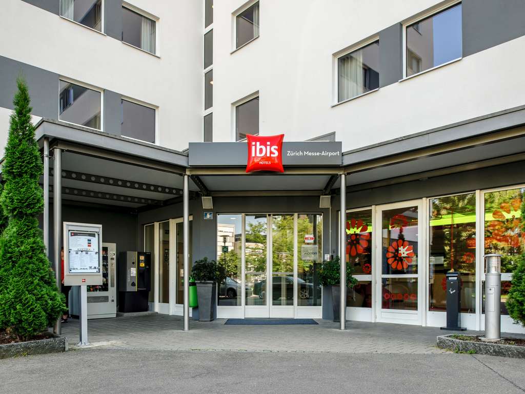 ibis Zurich Messe-Airport - Image 1