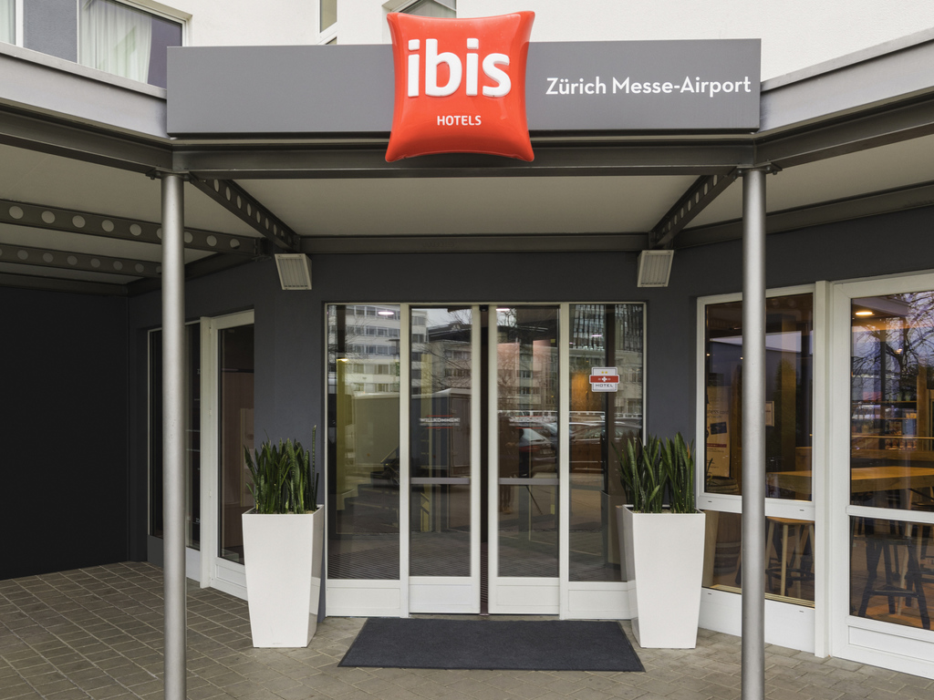 ibis Zurich Messe Airport - Image 3