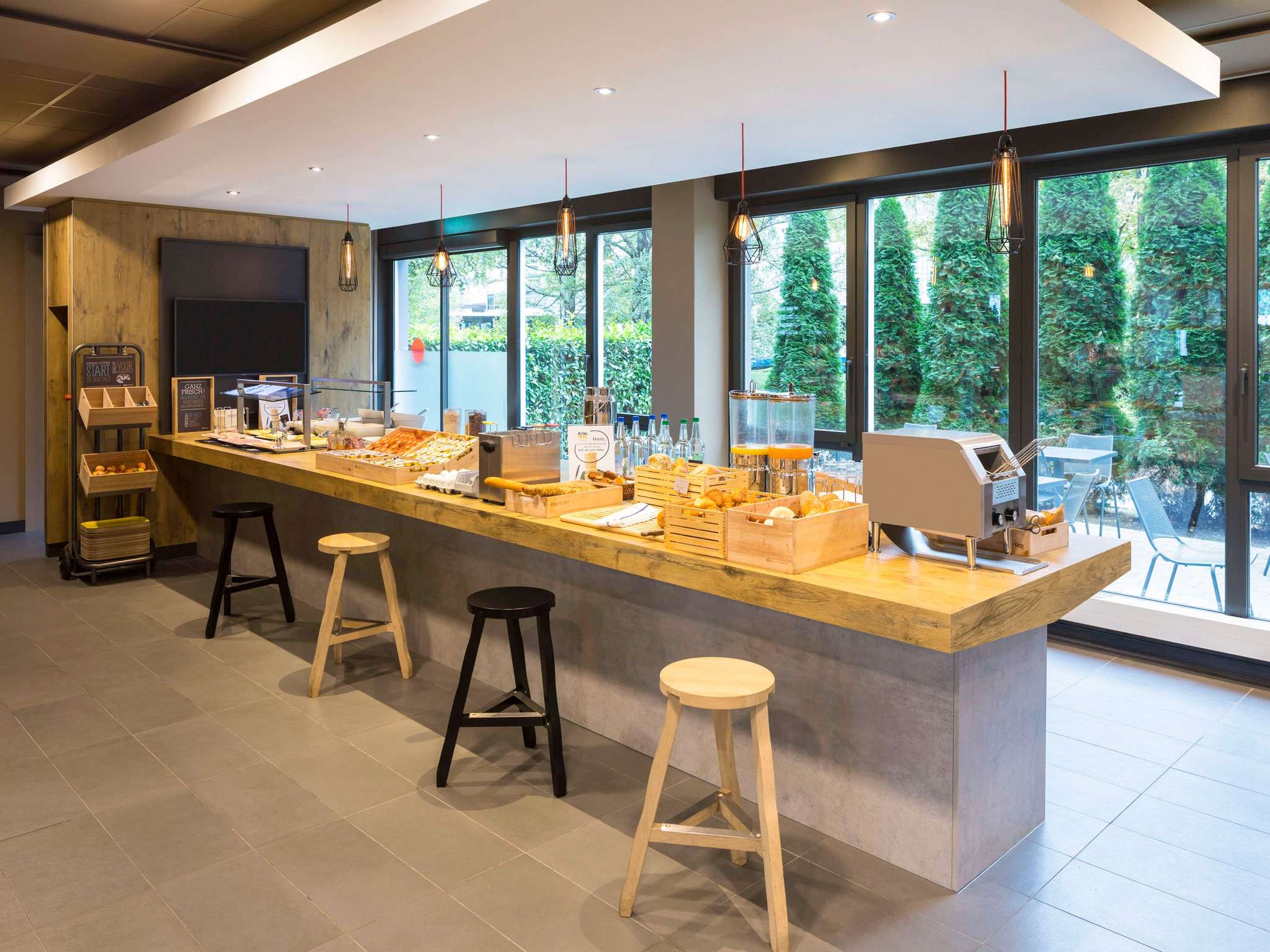 Foto - ibis Zürich Messe Airport