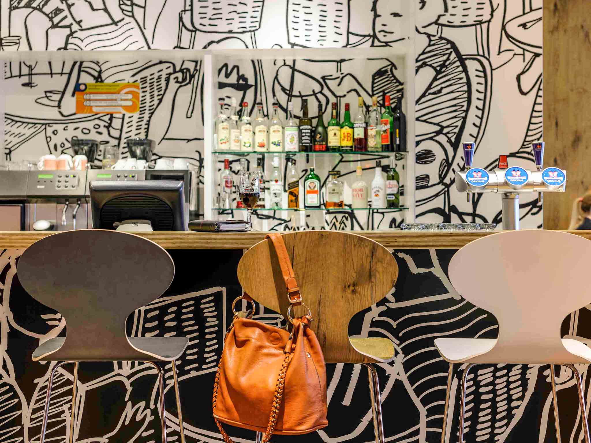 Foto - ibis Baar Zug