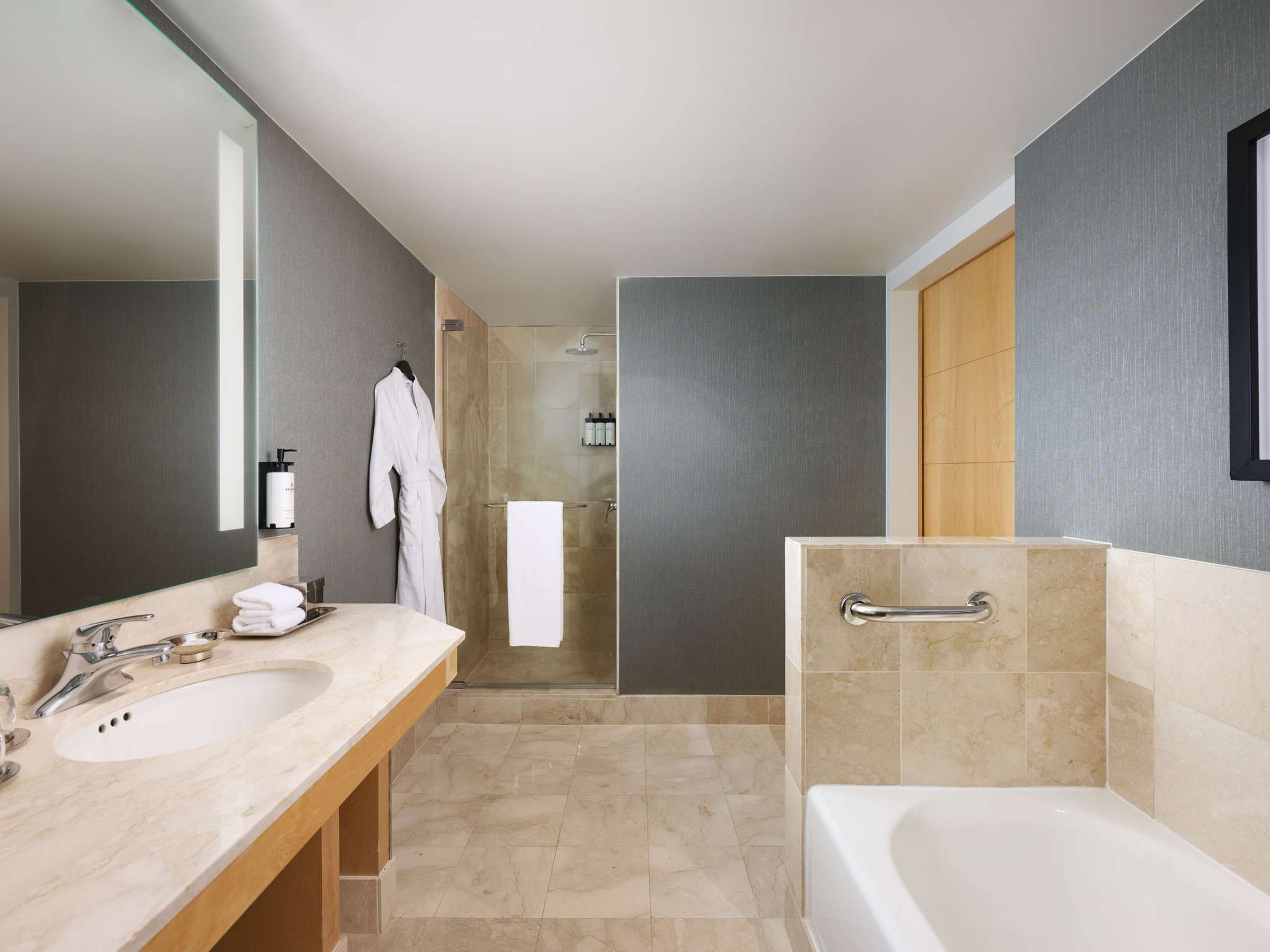 Photo - Sofitel Chicago Magnificent Mile