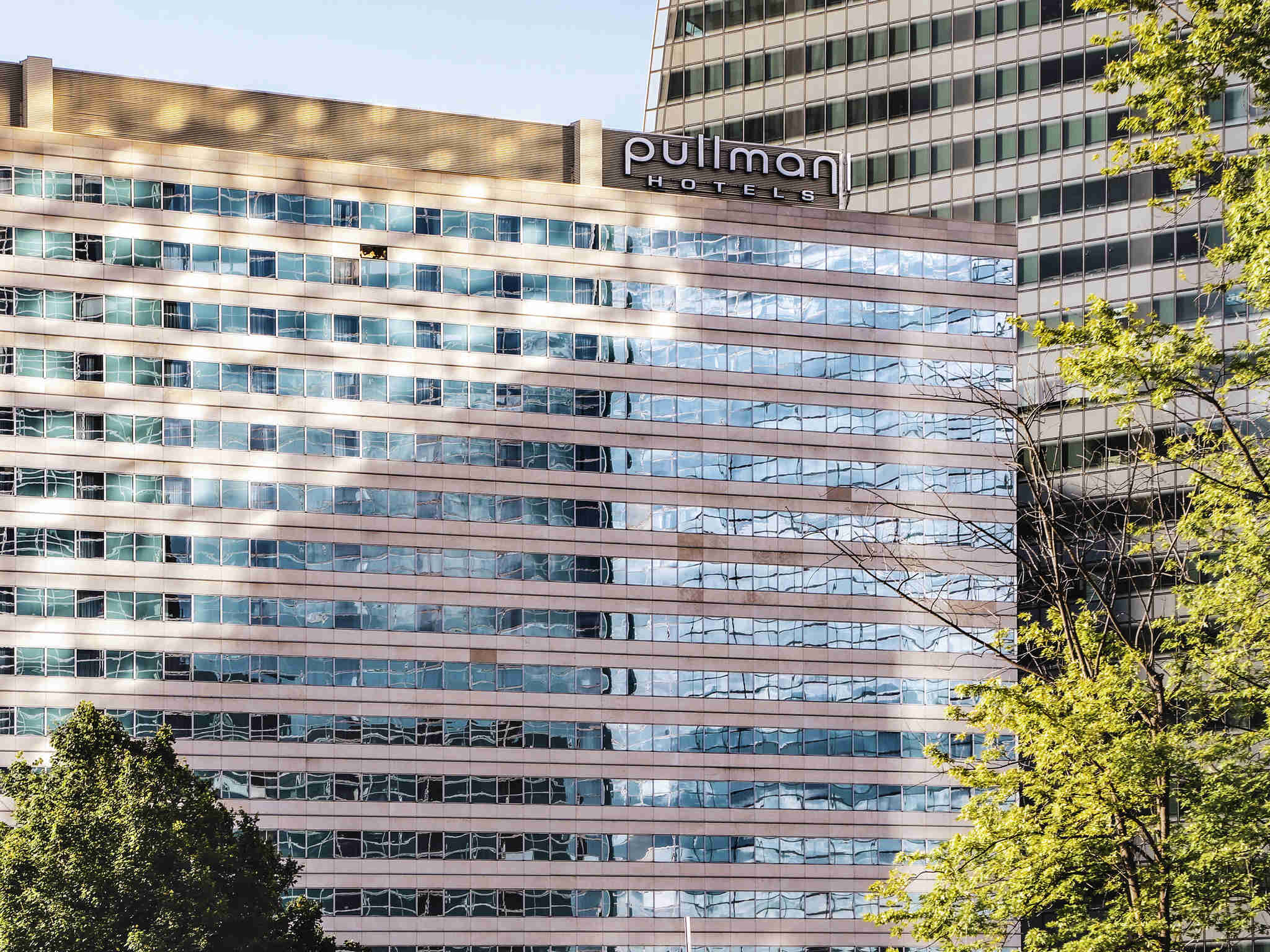 pullman paris la défense hotel