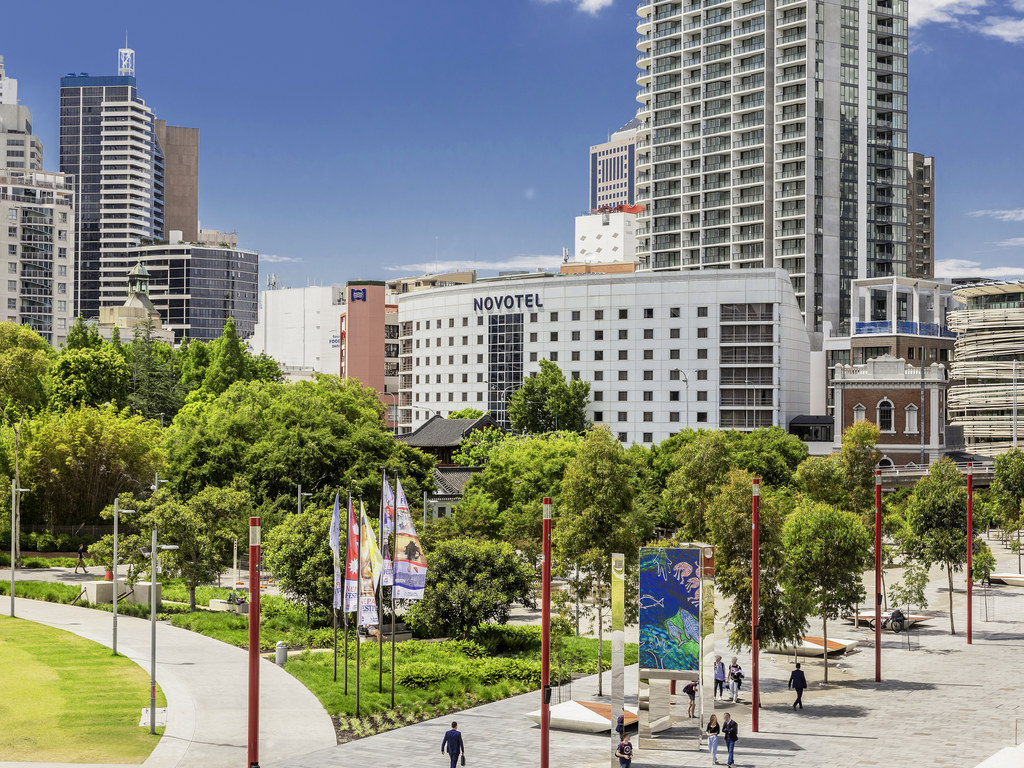 Novotel Sydney Darling Square - Image 1