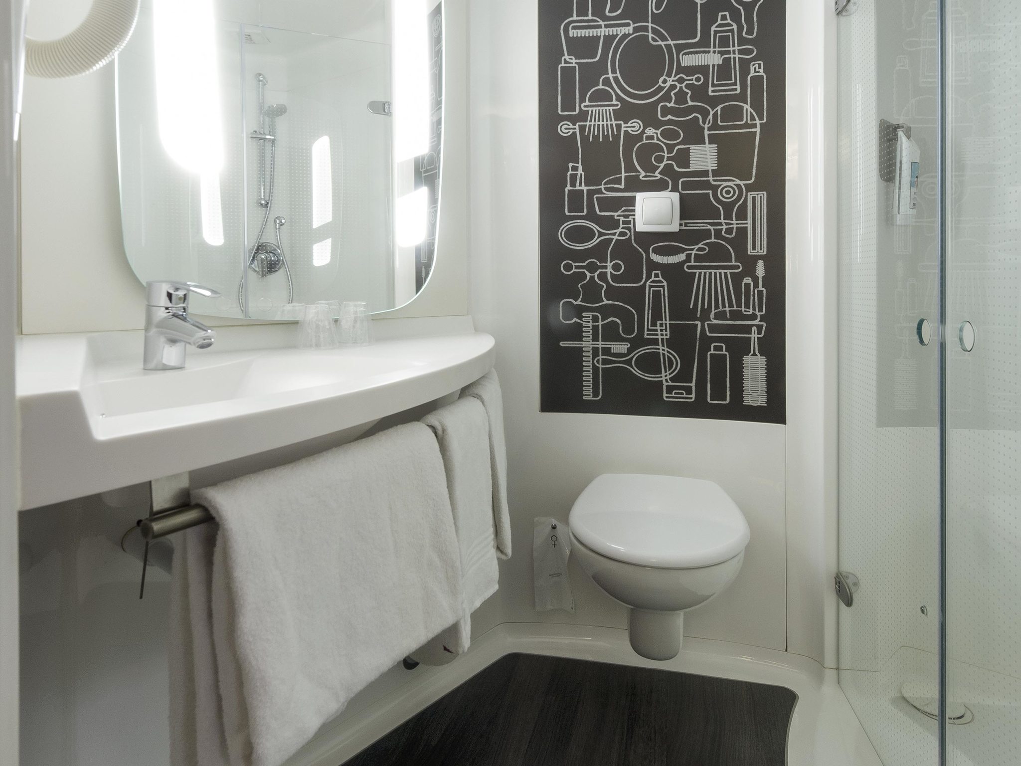 Photo - ibis London Stratford