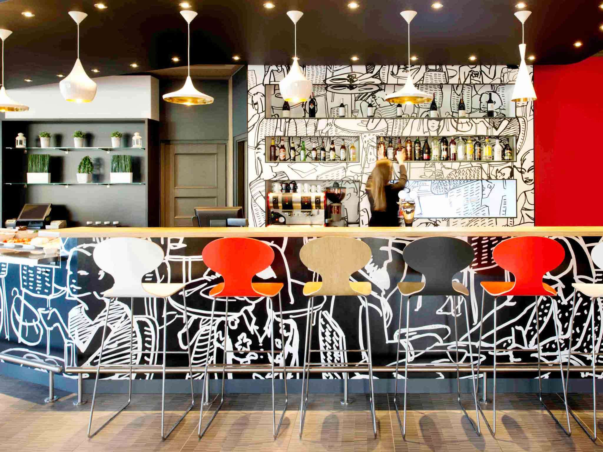 Photo - Ibis Warszawa Ostrobramska