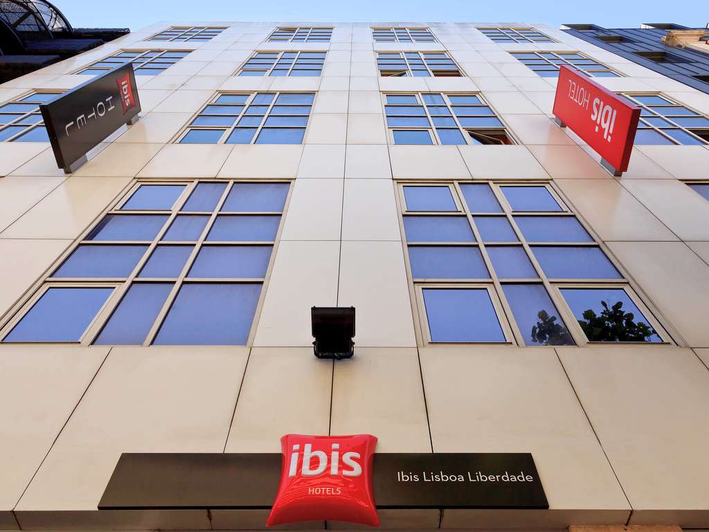 Ibis Лиссабон Центр Либердаде - Image 1