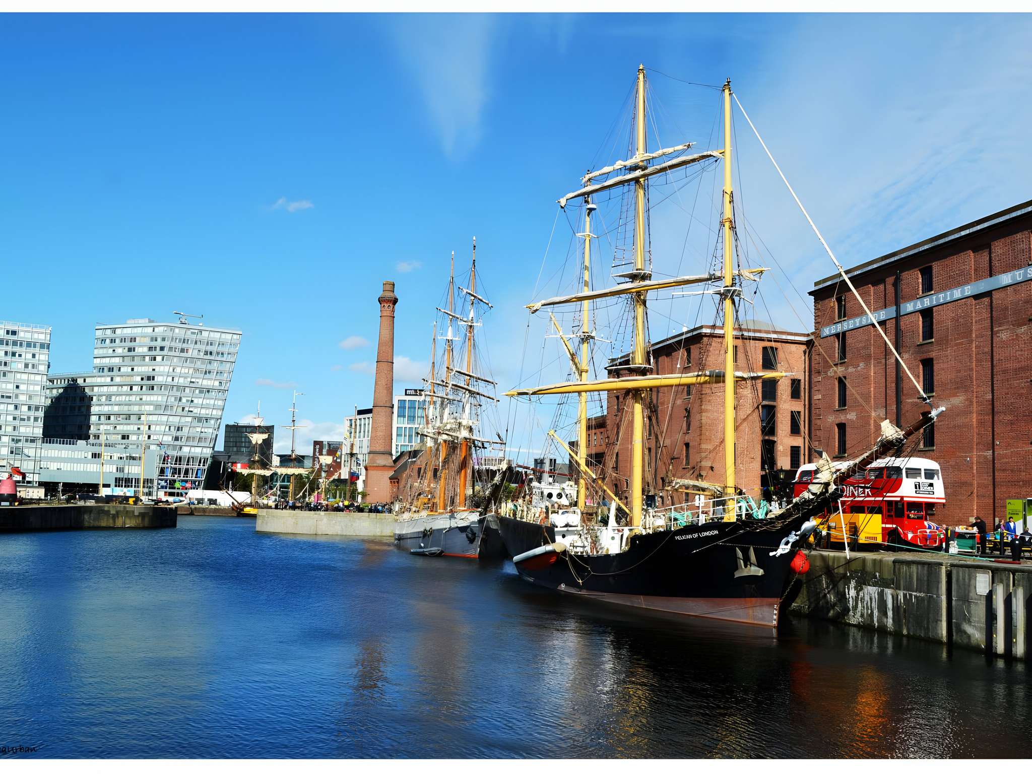 Photo - ibis Liverpool Centre Albert Dock – Liverpool One