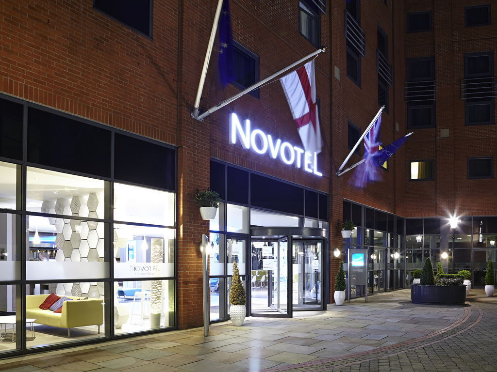 Novotel Manchester Centre - Image 1