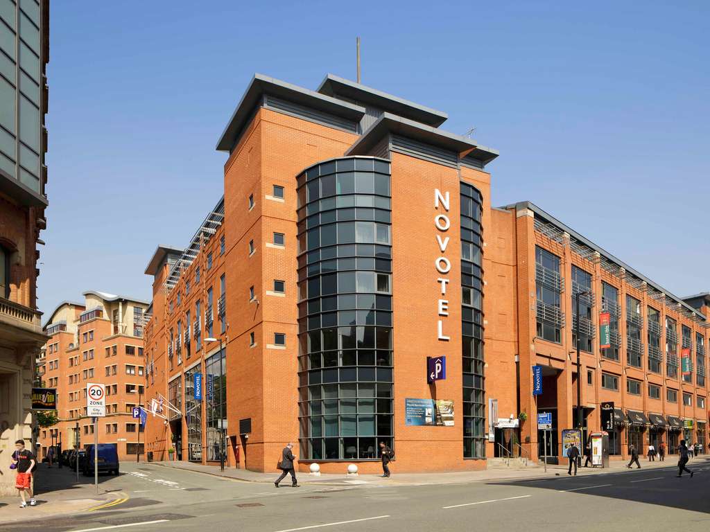 Novotel Manchester Centre - Image 4