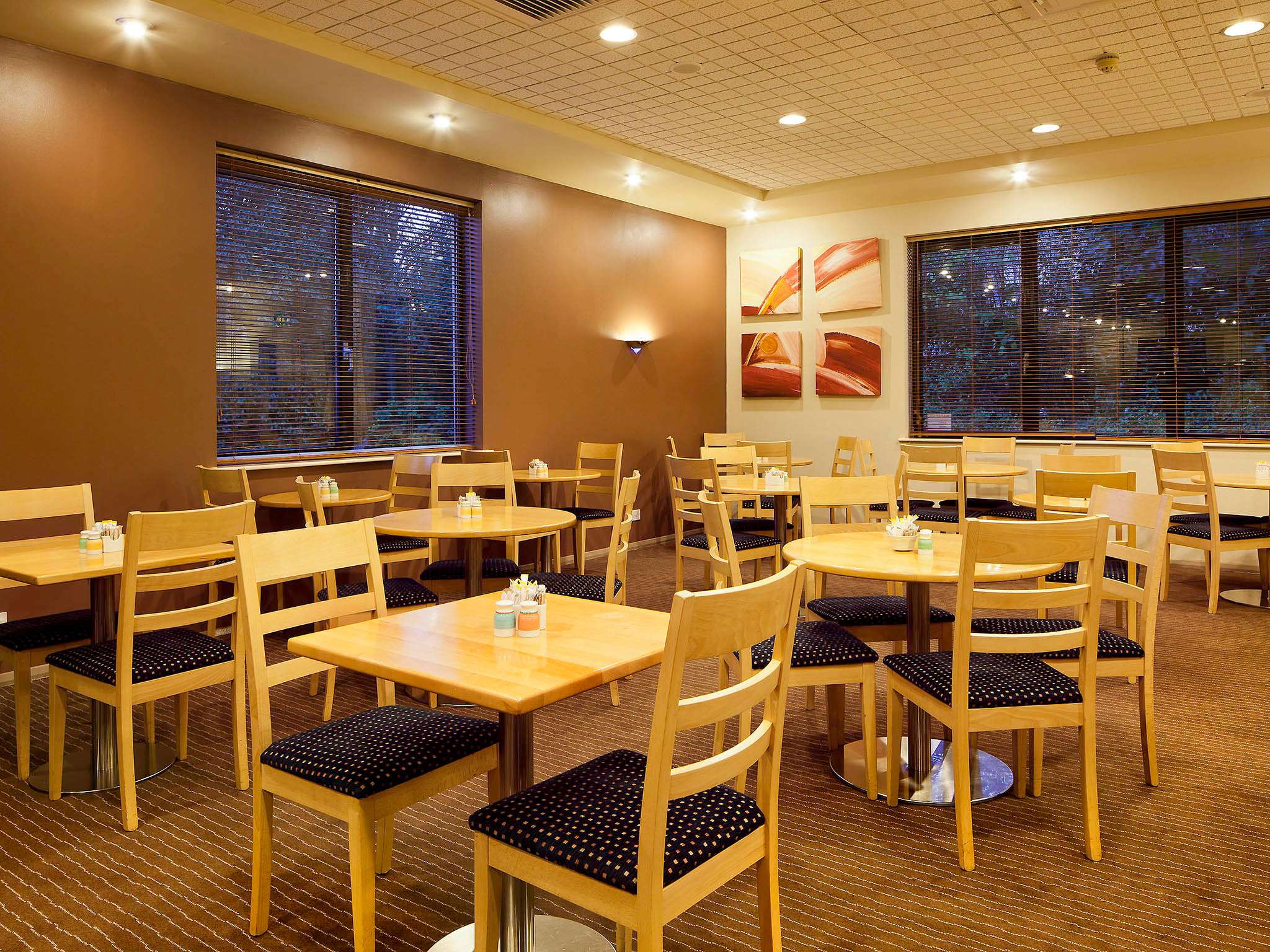 Photo - ibis Bradford Shipley