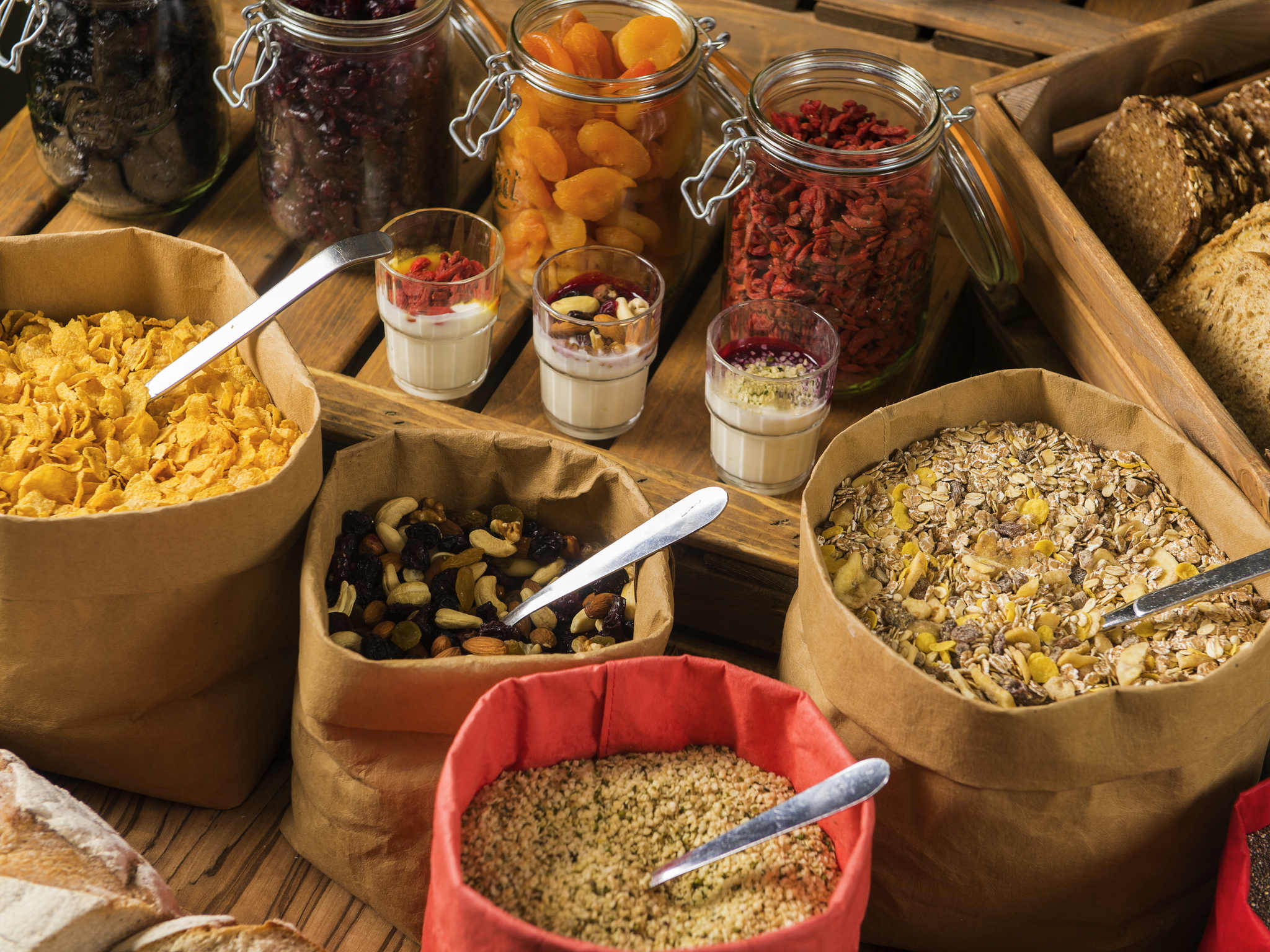 Photo - ibis Chesterfield Centre – Market Town