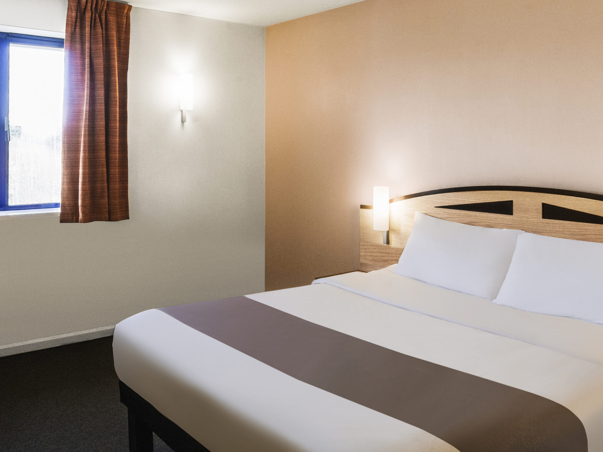 Photo - ibis Chesterfield Centre – Market Town